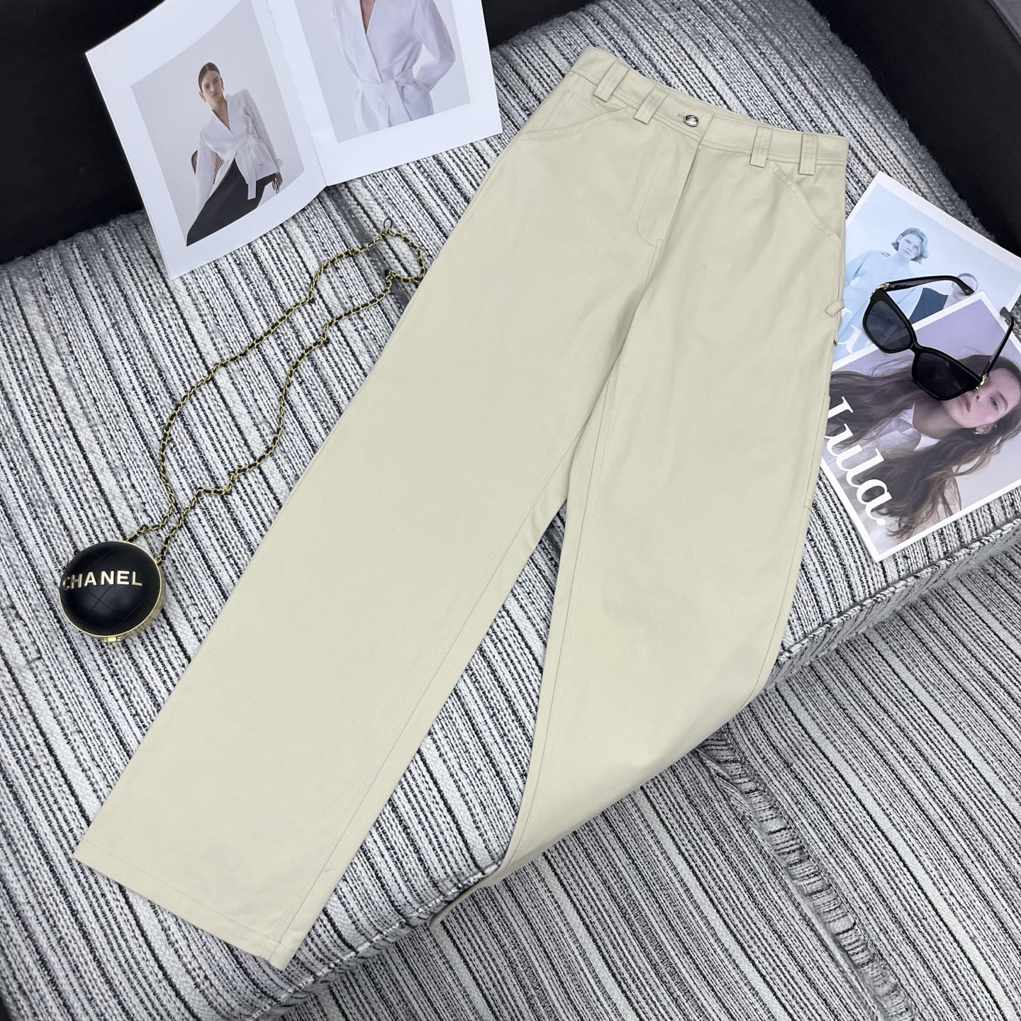 NO:777280,Highly recommended 2026 early spring and summer series Cha* new workwear straight pants with double C logo embellishment SML, Chanel-clothing, chanel,19860909强烈推荐 26年早春夏系列 Cha*新款工装直筒裤 双C logo点缀 SML,香奈儿-服装,chanel,,Women's clothing