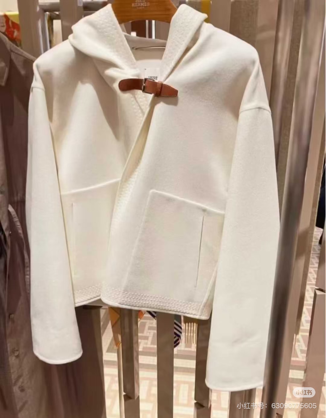 NO:951142,,,19860909,,,Women's clothing