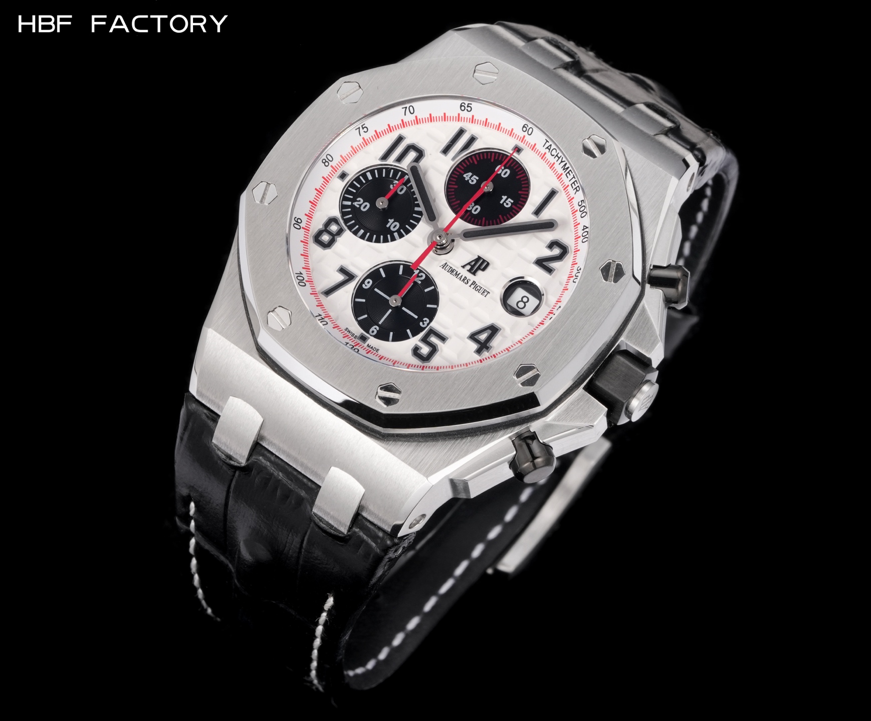 HBF  FACTORY 🅰️🅿️爱彼 皇家橡树离岸型系列26238:封顶之作 杜绝一眼假”在ＪＦ厂原有的基础上 潜心研发 突破壁垒 “打破原装封锁技术，同步原装独家计时码表款可松动头粒”使上手最大程度贴合手腕，大大提高了佩戴的舒适 同时也杜绝一眼假的尴尬处境。HBF厂真正做到从每一个喜欢手⌚️的表友角度考虑  2.采用最新CNC级别的打磨技术，将整个表壳的个个角度完美处理，3.每颗六角螺丝都与表框处于同一平面上，不接受一丝一毫的凸显与凹陷，真正诠释了何为顶级复刻艺术 4.表盘以爱彼经典的大格纹为背景，层次分明的方格排列，经过完美打磨，将匠人的工艺体现的淋漓尽致 5.镜面采用双面蓝宝石镜片，天然氟橡胶皮带，6.机芯采用原装3126的计时机芯，十二位的小秒，6点钟位和九点位的12小时计时与30分钟计时，完美的还原了原版的所有功能，每块手表都经过人工QC确保机芯的稳定性，真正做到无可挑剔