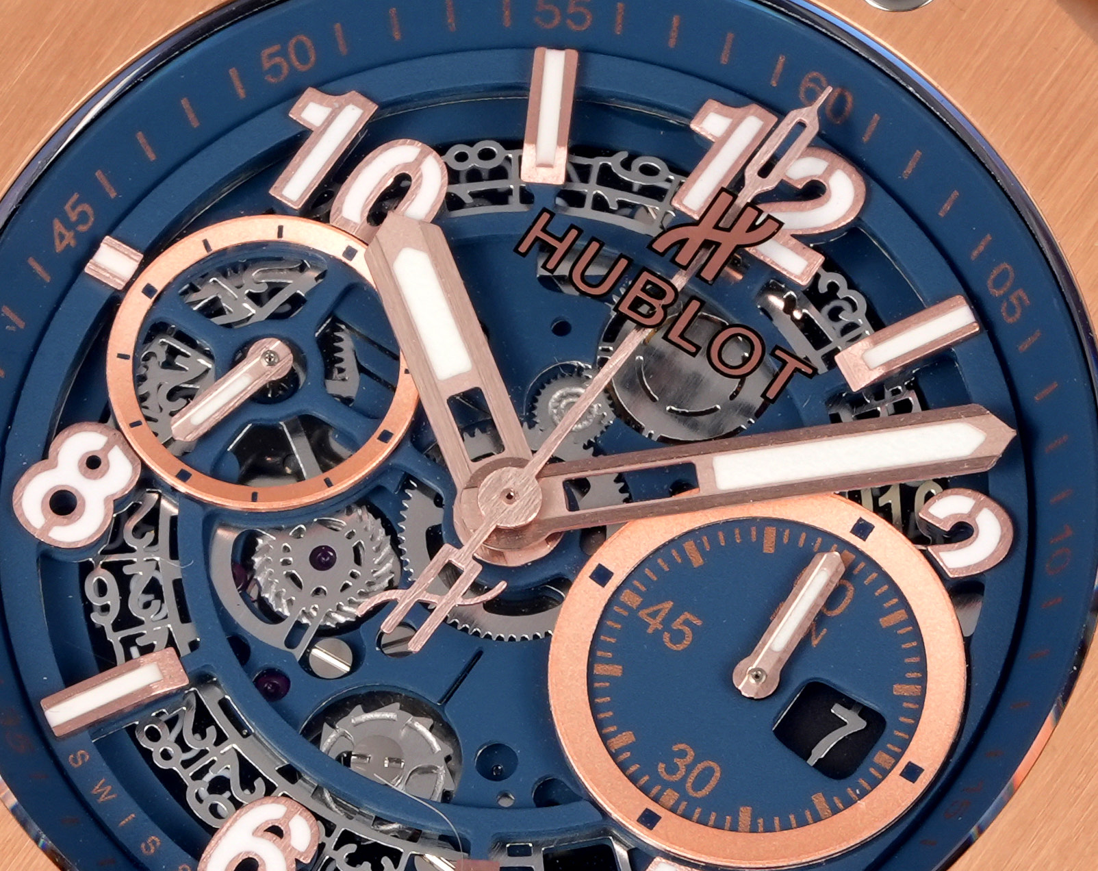 1650💰HBF  FACTORY  V2版 宇舶(恒宝)HUBLOT ——英勇无畏，拳拳出击，简称“HUB”“恒宝”，BigBang大爆炸元素材料计时码表v2版❶表壳采用进口316精钢材料 设计感爆炸❷搭载7750改“HUB1242”自动机芯 计时瞬启与一键飞返 完美还原原装功能 二次增重自动摆坨 达到更稳定的走时和超低返修率❸表带采用天然橡树橡胶表带 超强防水 柔软舒适❹表镜采用天然蓝宝石玻璃 耐磨耐刮 通透零瑕疵          作为一个年轻的品牌 宇舶以张扬的个性和独特的设计在高端制造下重抹一笔青春活力 将与大家一同感受年轻的自由！！！