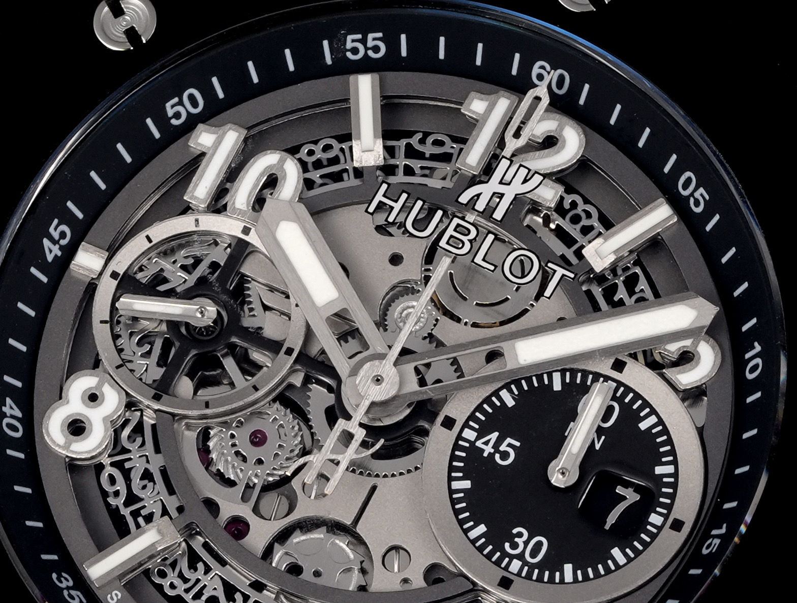 1650💰HBF  FACTORY  V2版 宇舶(恒宝)HUBLOT ——英勇无畏，拳拳出击，简称“HUB”“恒宝”，BigBang大爆炸元素材料计时码表v2版❶表壳采用进口316精钢材料 设计感爆炸❷搭载7750改“HUB1242”自动机芯 计时瞬启与一键飞返 完美还原原装功能 二次增重自动摆坨 达到更稳定的走时和超低返修率❸表带采用天然橡树橡胶表带 超强防水 柔软舒适❹表镜采用天然蓝宝石玻璃 耐磨耐刮 通透零瑕疵          作为一个年轻的品牌 宇舶以张扬的个性和独特的设计在高端制造下重抹一笔青春活力 将与大家一同感受年轻的自由！！！