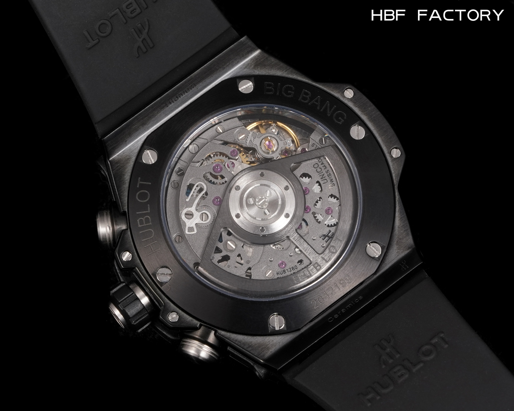 1650💰HBF  FACTORY  V2版 宇舶(恒宝)HUBLOT ——英勇无畏，拳拳出击，简称“HUB”“恒宝”，BigBang大爆炸元素材料计时码表v2版❶表壳采用进口316精钢材料 设计感爆炸❷搭载7750改“HUB1242”自动机芯 计时瞬启与一键飞返 完美还原原装功能 二次增重自动摆坨 达到更稳定的走时和超低返修率❸表带采用天然橡树橡胶表带 超强防水 柔软舒适❹表镜采用天然蓝宝石玻璃 耐磨耐刮 通透零瑕疵          作为一个年轻的品牌 宇舶以张扬的个性和独特的设计在高端制造下重抹一笔青春活力 将与大家一同感受年轻的自由！！！