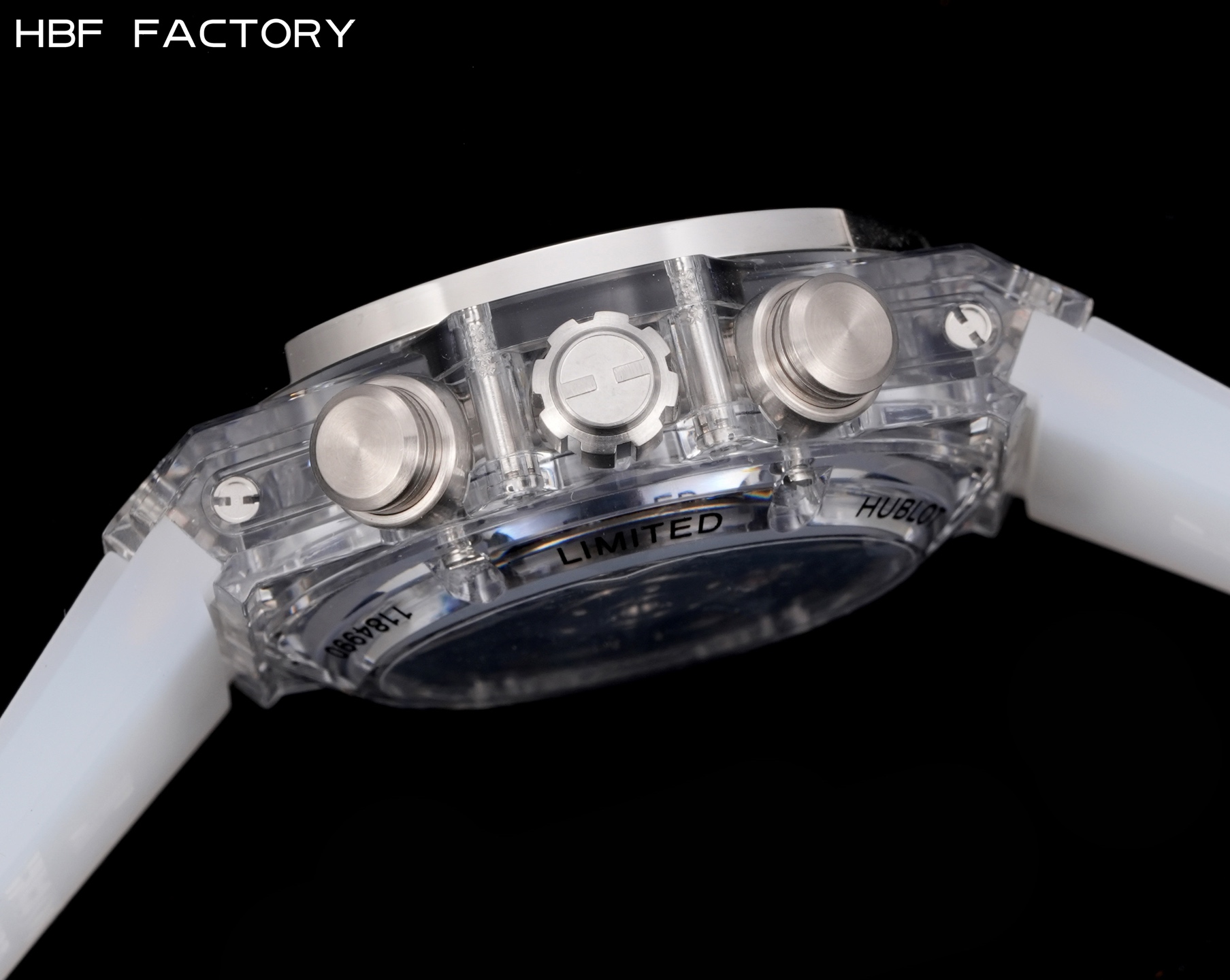 光壳 1950，钻壳 2050💰
HBF  FACTORY 恒宝HUBLOT 宇舶表年度最佳复刻作品——宇舶BIG BANG系列411.JX.4802.RT“全透明腕表”
【精彩细节】1.还原正品表盘后龙飞凤舞的镂空布局，2.采用与原装同样的丙烯酸有机玻璃极致克隆——完成不可能完成的任务。该材质不仅硬度高，且具有抗鑫腐蚀，耐磨损等卓越物理特性。
【机芯功能】腕表直径45mm。采用增强版计时7750机芯改原装HUB.1242型芯，实现所有功能吻合正装。
【精益求精】全力以赴，层层把关，在保证完美“透视感官”的同时，竭心尽力还原正品的每个细节。
【赠品】附赠一副同款不同色的天然橡胶表带（可替代原装）复刻界首款“全透佳作”