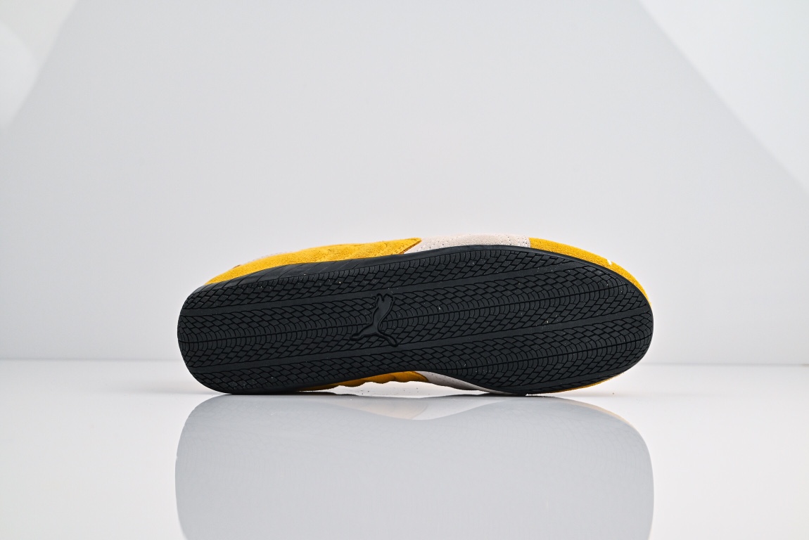💰200 LY直供 纯原版本
【PUM】Puma Roma M Motorsport 彪马罗马阿莫尔系列低帮复古运动休闲赛车跑鞋  
货号：398846-06 
尺码：36 36.5 37.5 38 38.5 39 40 40.5 41 42 42.5 43 44 44.5 45