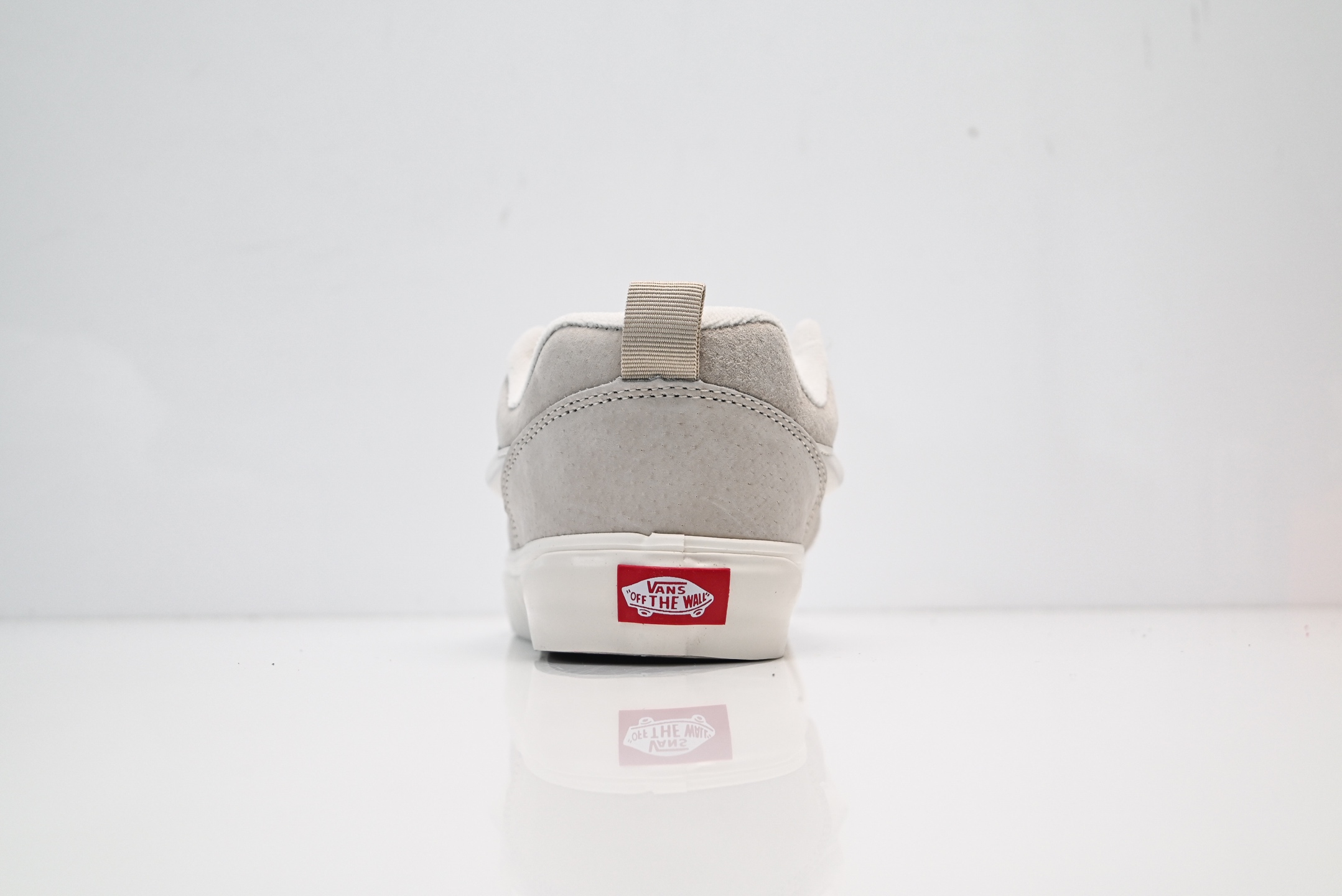 Vans Knu Skool CL 万斯范斯低帮休闲运动帆布滑板鞋 薄底 纯硫化 可盐可咸 夏季百搭神器 VN000CS0W00 白浅灰-Top High Quatity Cheap Sneakers Fashion Clothing Clothes Bags handbags Shoes of all Brand wholesale With The best Quality And Beautiful Price from China Factory Chinese suppliers wholesaler seller Vans Knu Skool CL 万斯范斯低帮休闲运动帆布滑板鞋 薄底 纯硫化 可盐可咸 夏季百搭神器 VN000CS0W00 白浅灰