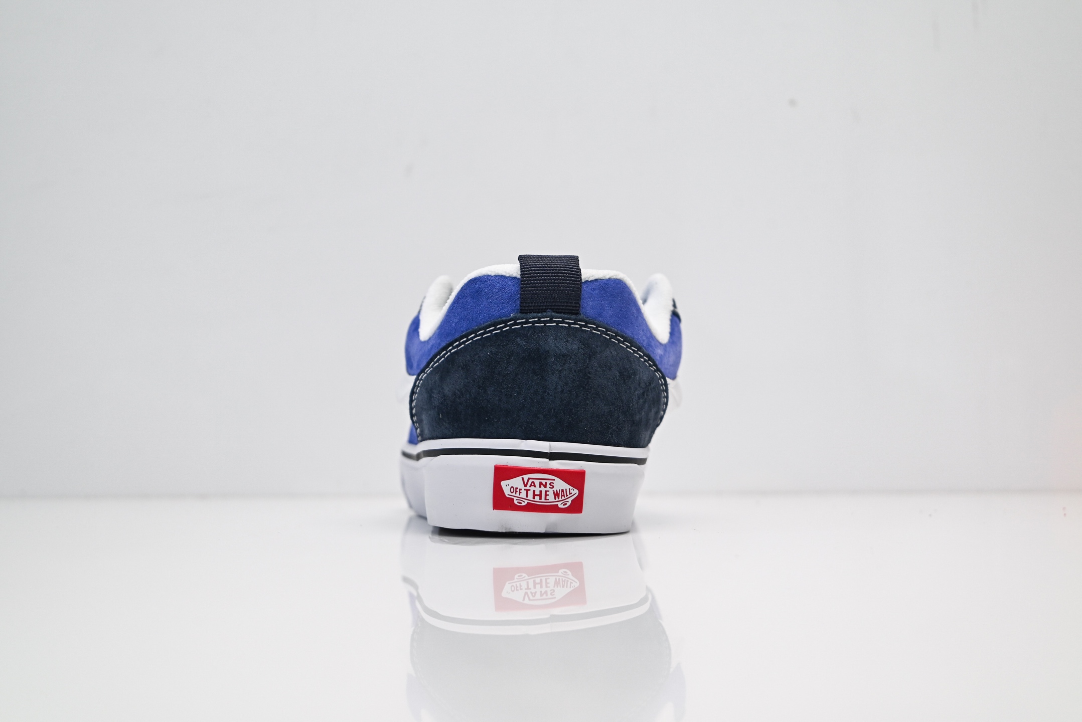 Vans Knu Skool CL 万斯范斯低帮休闲运动帆布滑板鞋 面包鞋 薄底 纯硫化 可盐可咸 夏季百搭神器 VN0009QCNWD 蓝白经典-Top High Quatity Cheap Sneakers Fashion Clothing Clothes Bags handbags Shoes of all Brand wholesale With The best Quality And Beautiful Price from China Factory Chinese suppliers wholesaler seller Vans Knu Skool CL 万斯范斯低帮休闲运动帆布滑板鞋 面包鞋 薄底 纯硫化 可盐可咸 夏季百搭神器 VN0009QCNWD 蓝白经典