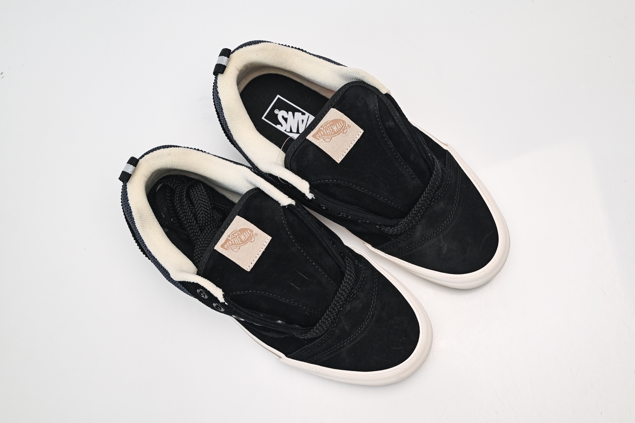 Vans Knu Skool CL 万斯范斯低帮休闲运动帆布滑板鞋 面包鞋 薄底 纯硫化 可盐可咸 夏季百搭神器 VN0009QCBLA 黑白-Top High Quatity Cheap Sneakers Fashion Clothing Clothes Bags handbags Shoes of all Brand wholesale With The best Quality And Beautiful Price from China Factory Chinese suppliers wholesaler seller Vans Knu Skool CL 万斯范斯低帮休闲运动帆布滑板鞋 面包鞋 薄底 纯硫化 可盐可咸 夏季百搭神器 VN0009QCBLA 黑白