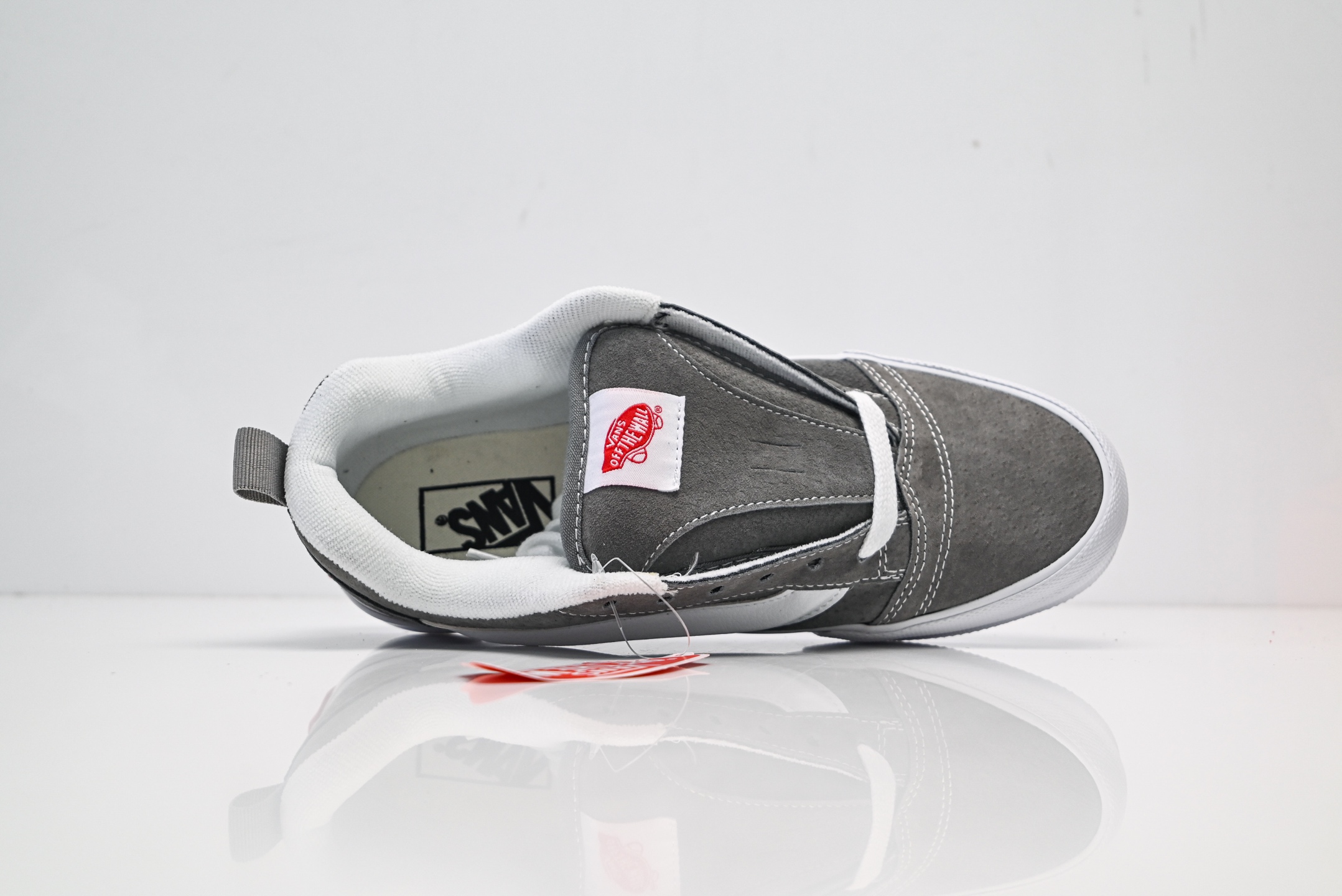 Vans Knu Skool CL 万斯范斯低帮休闲运动帆布滑板鞋 面包鞋 薄底 纯硫化 可盐可咸 夏季百搭神器 VN0009QCBGJ 灰白-Top High Quatity Cheap Sneakers Fashion Clothing Clothes Bags handbags Shoes of all Brand wholesale With The best Quality And Beautiful Price from China Factory Chinese suppliers wholesaler seller Vans Knu Skool CL 万斯范斯低帮休闲运动帆布滑板鞋 面包鞋 薄底 纯硫化 可盐可咸 夏季百搭神器 VN0009QCBGJ 灰白