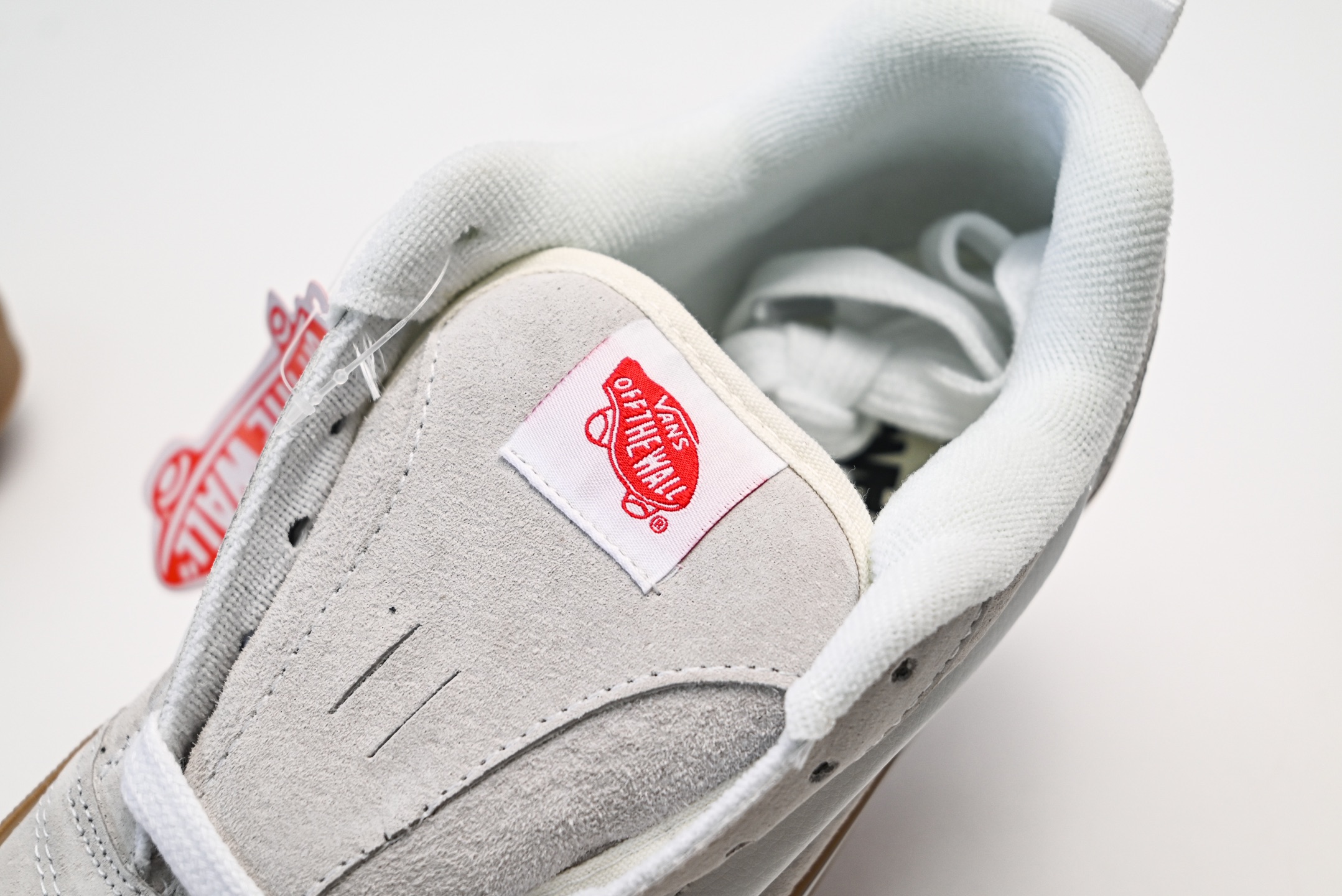 Vans Knu Skool CL 万斯范斯低帮休闲运动帆布滑板鞋 面包鞋 薄底 纯硫化 可盐可咸 夏季百搭神器 VN0009QCWHT 褐白 灰生胶