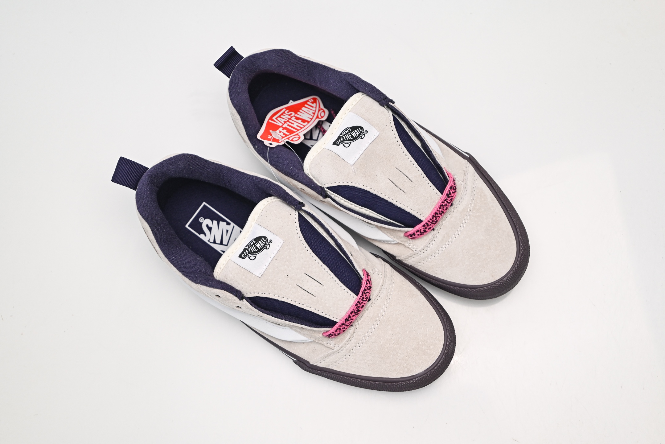 Vans Knu Skool CL 万斯范斯低帮休闲运动帆布滑板鞋 面包鞋 薄底 纯硫化 可盐可咸 夏季百搭神器 VN0009QCPRP 灰黑-Top High Quatity Cheap Sneakers Fashion Clothing Clothes Bags handbags Shoes of all Brand wholesale With The best Quality And Beautiful Price from China Factory Chinese suppliers wholesaler seller Vans Knu Skool CL 万斯范斯低帮休闲运动帆布滑板鞋 面包鞋 薄底 纯硫化 可盐可咸 夏季百搭神器 VN0009QCPRP 灰黑