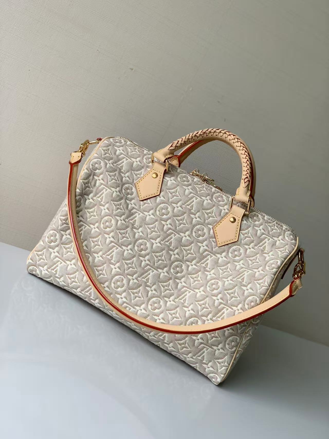 Louis Vuitton M28479 everyday