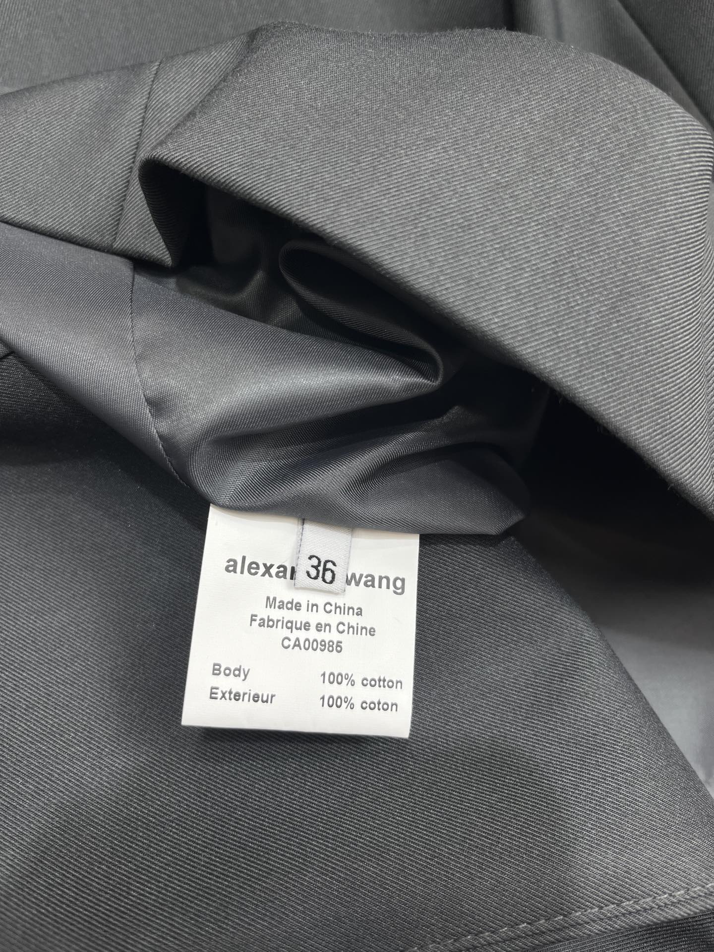 Lexaner Wang 24SS Single-Faced Female Suit: Fashionable, Lettered, Two-Colored SML Packaging - 图片 9
