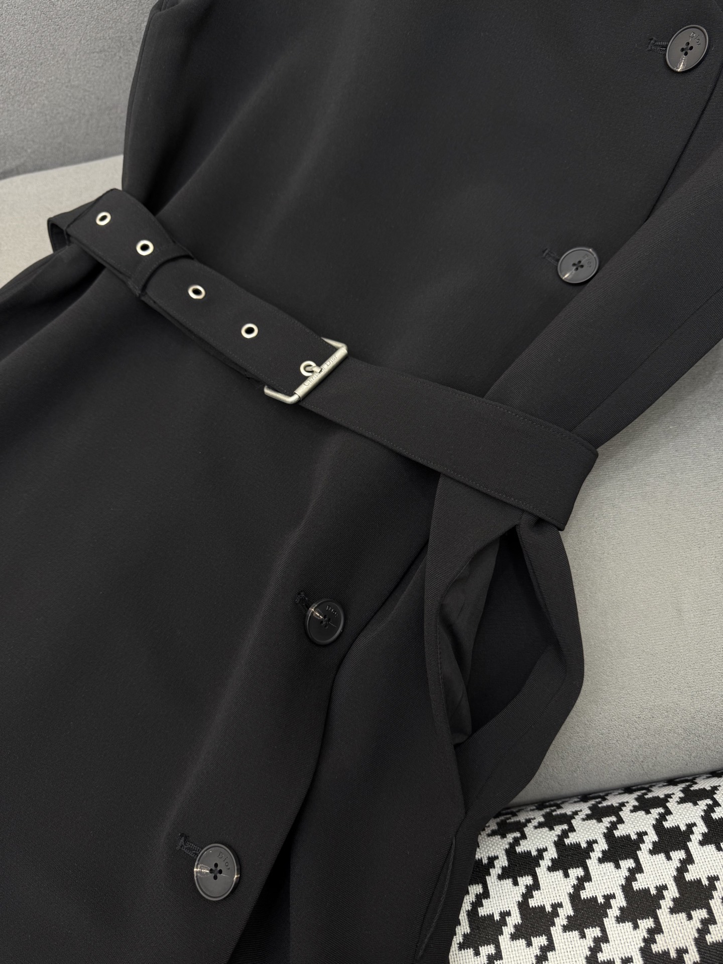 Fashionable Hard-core Female Suit with Dress-Style Single-Button Design and College Belt - 图片 4