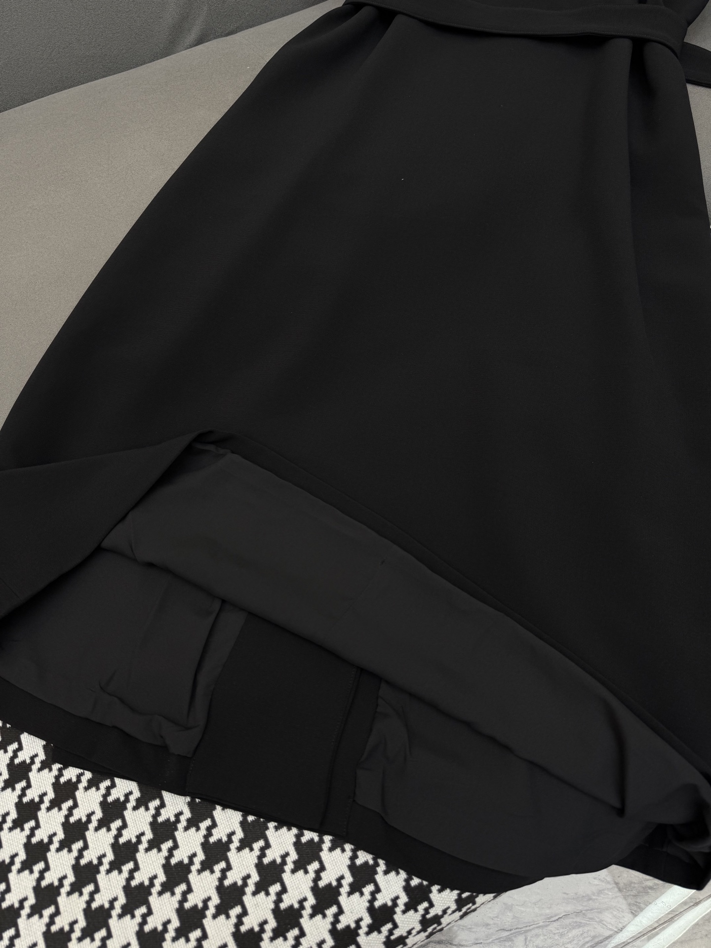 Fashionable Hard-core Female Suit with Dress-Style Single-Button Design and College Belt - 图片 5