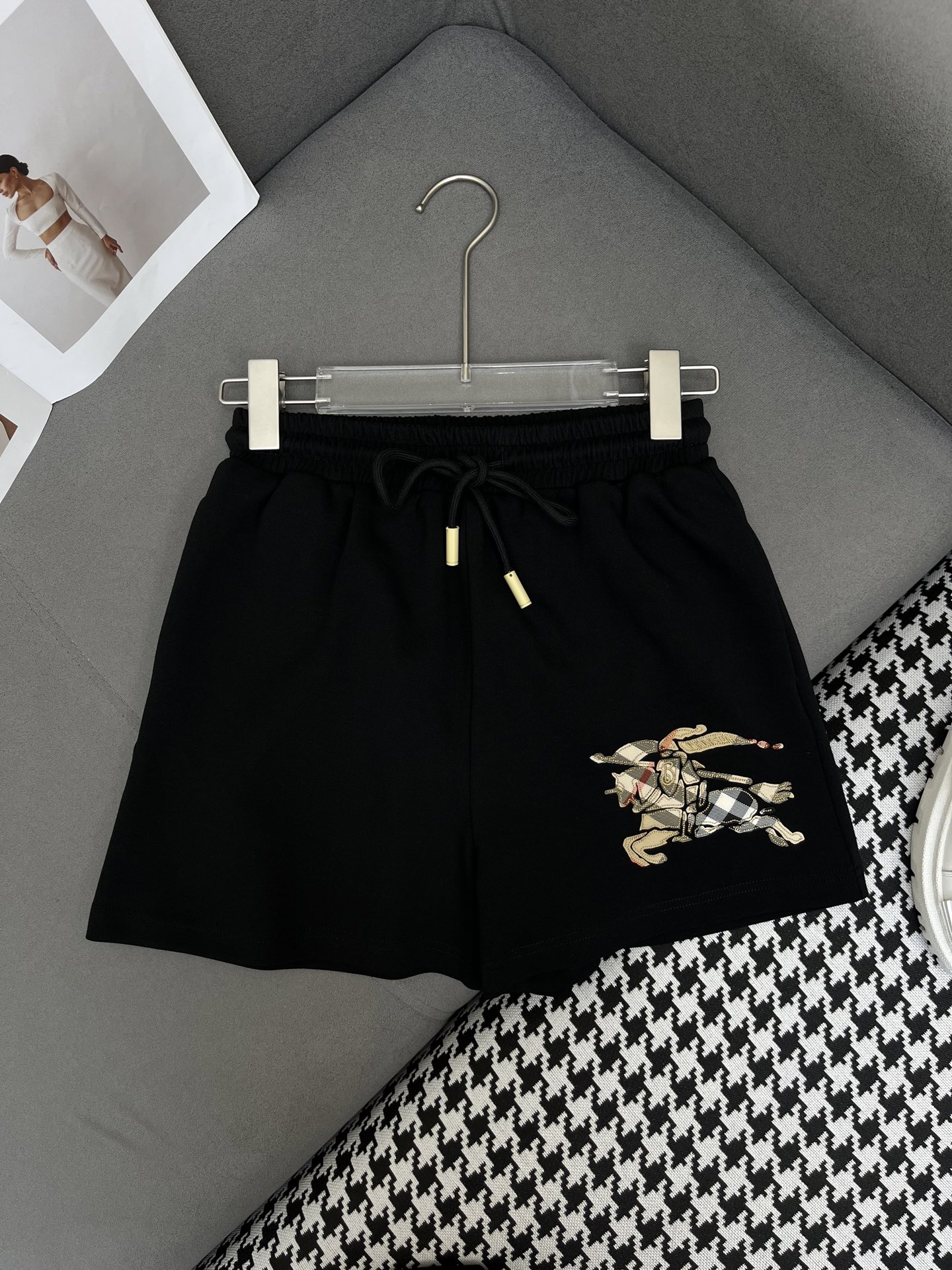 P483 Original Tweeted Woman with new Burberr*/25SS shorts / styling embroidery/recreational atmosphere / 2 colours 3x SML - 图片 5