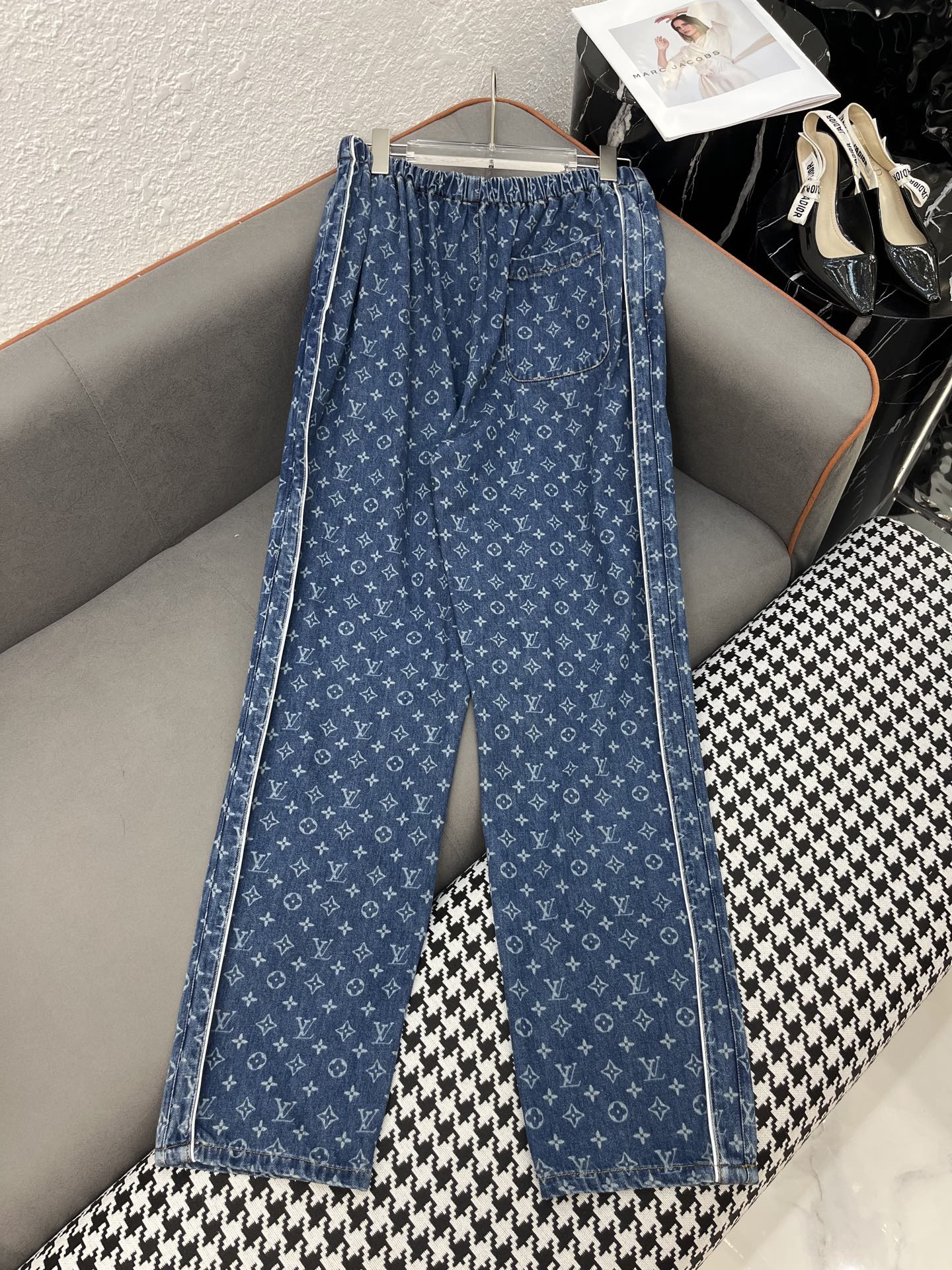 Louis Vuitton Monogram Jacquard Denim Pants - Elegant & Comfortable 7 i1751211733274 758 0 5