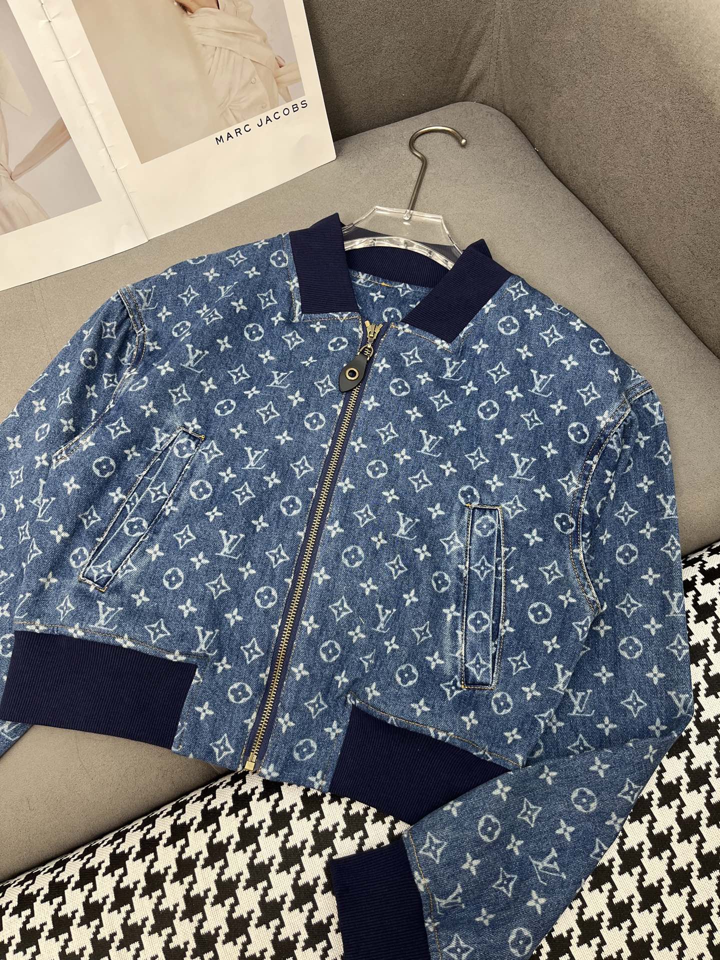Louis Vuitton Women's 25SS Denim Jacquard Short Jacket - Stylish & Chic 4 i1751211975198 114 0 2