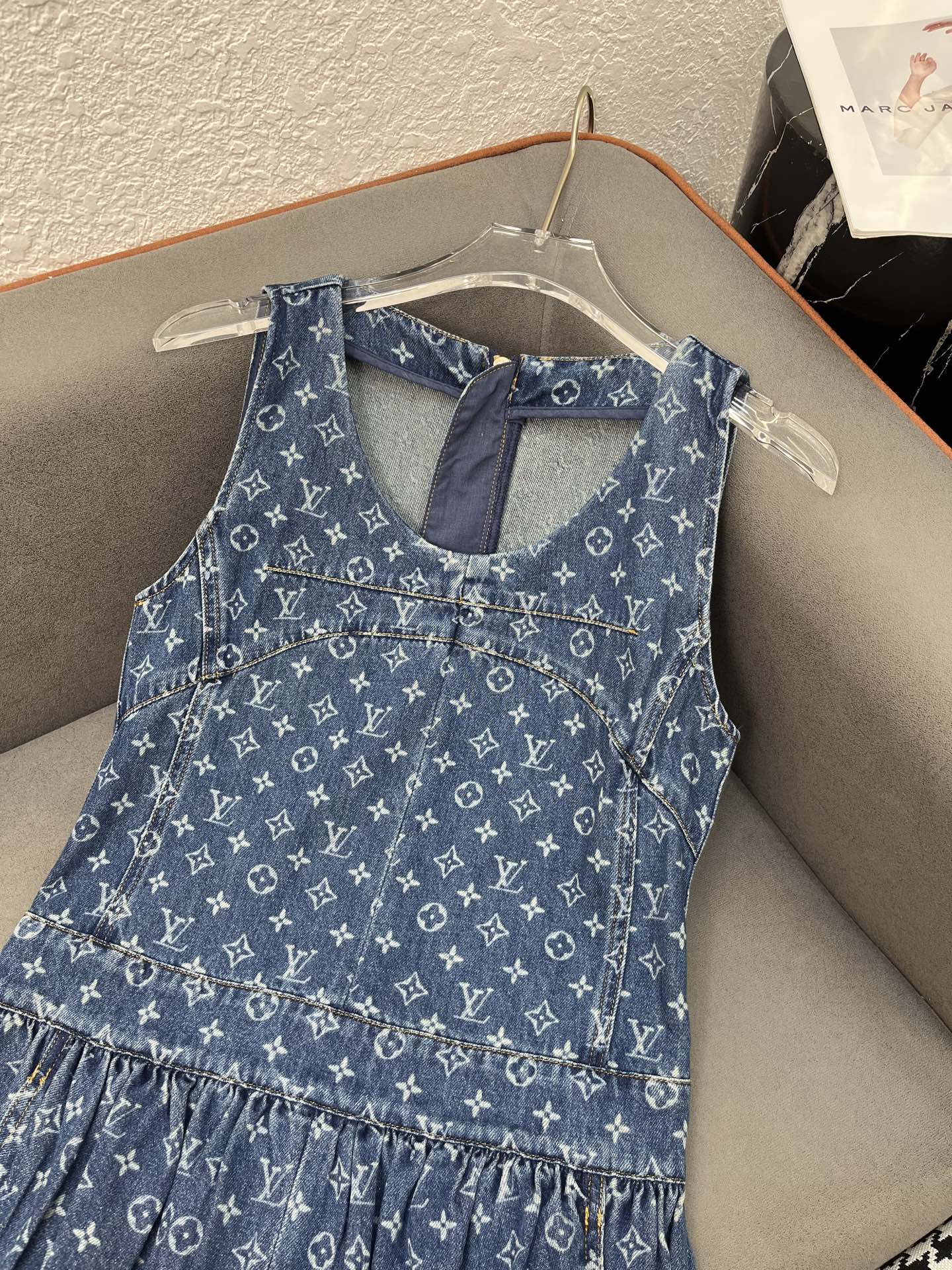 Louis Vuitton Sleeveless Denim Jacquard Dress - Elegant & Stylish 3 i1751212099532 5986 0 1