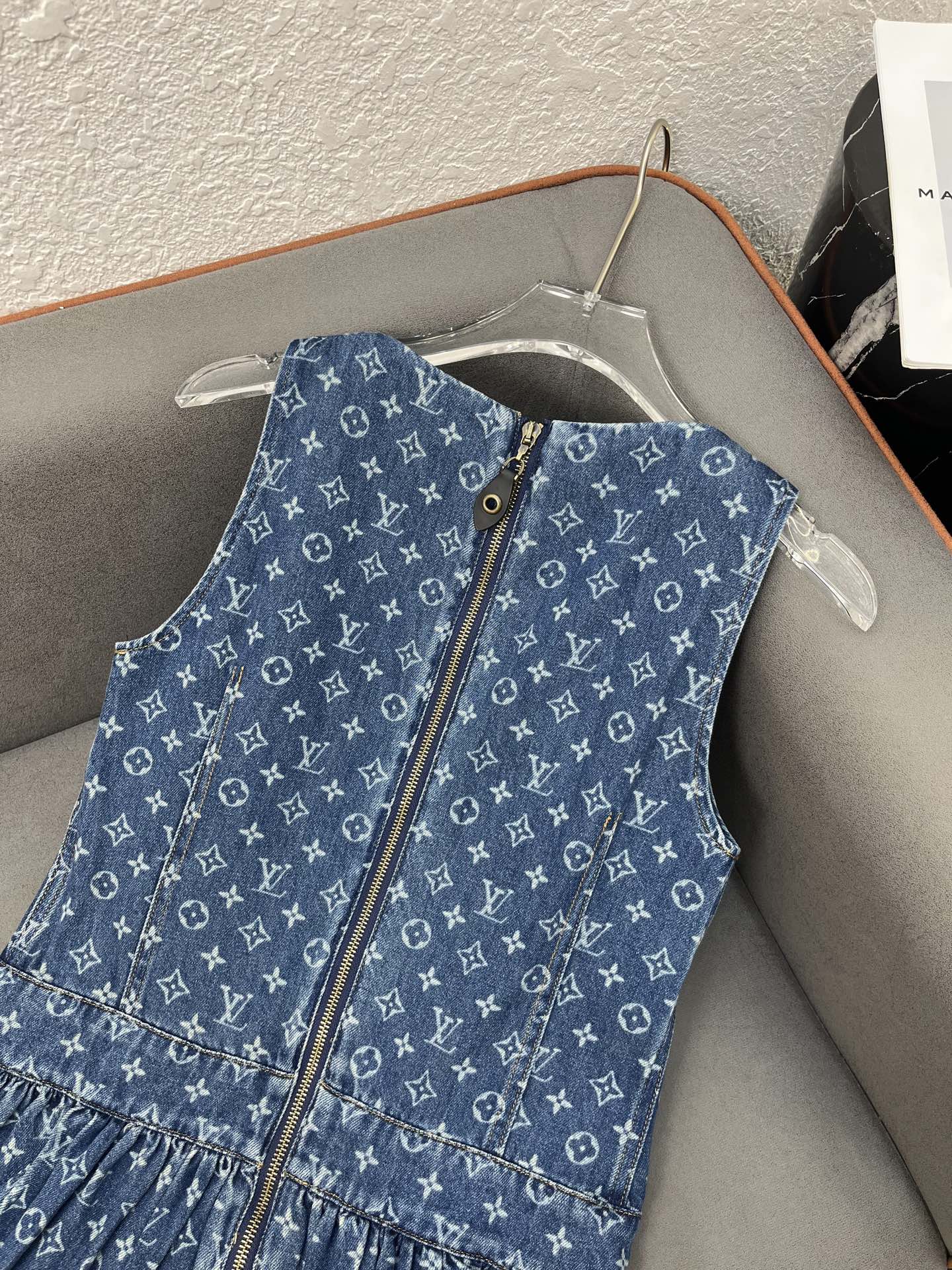 Louis Vuitton Sleeveless Denim Jacquard Dress - Elegant & Stylish 7 i1751212100592 5144 0 5