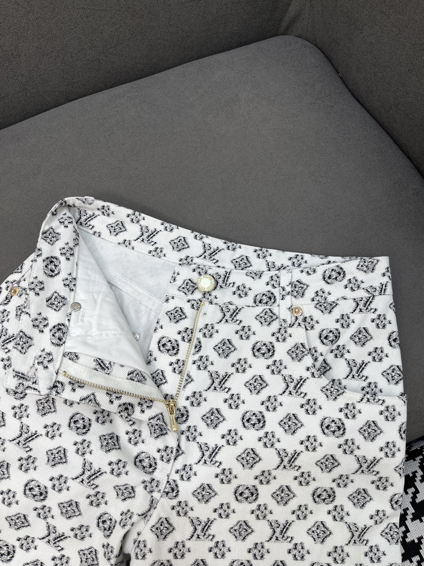 Louis Vuitton Women's Wide-Leg Jeans - Monogram Print, Iron Detail - Elegant & Chic 4 i1751212220192 7895 0 2
