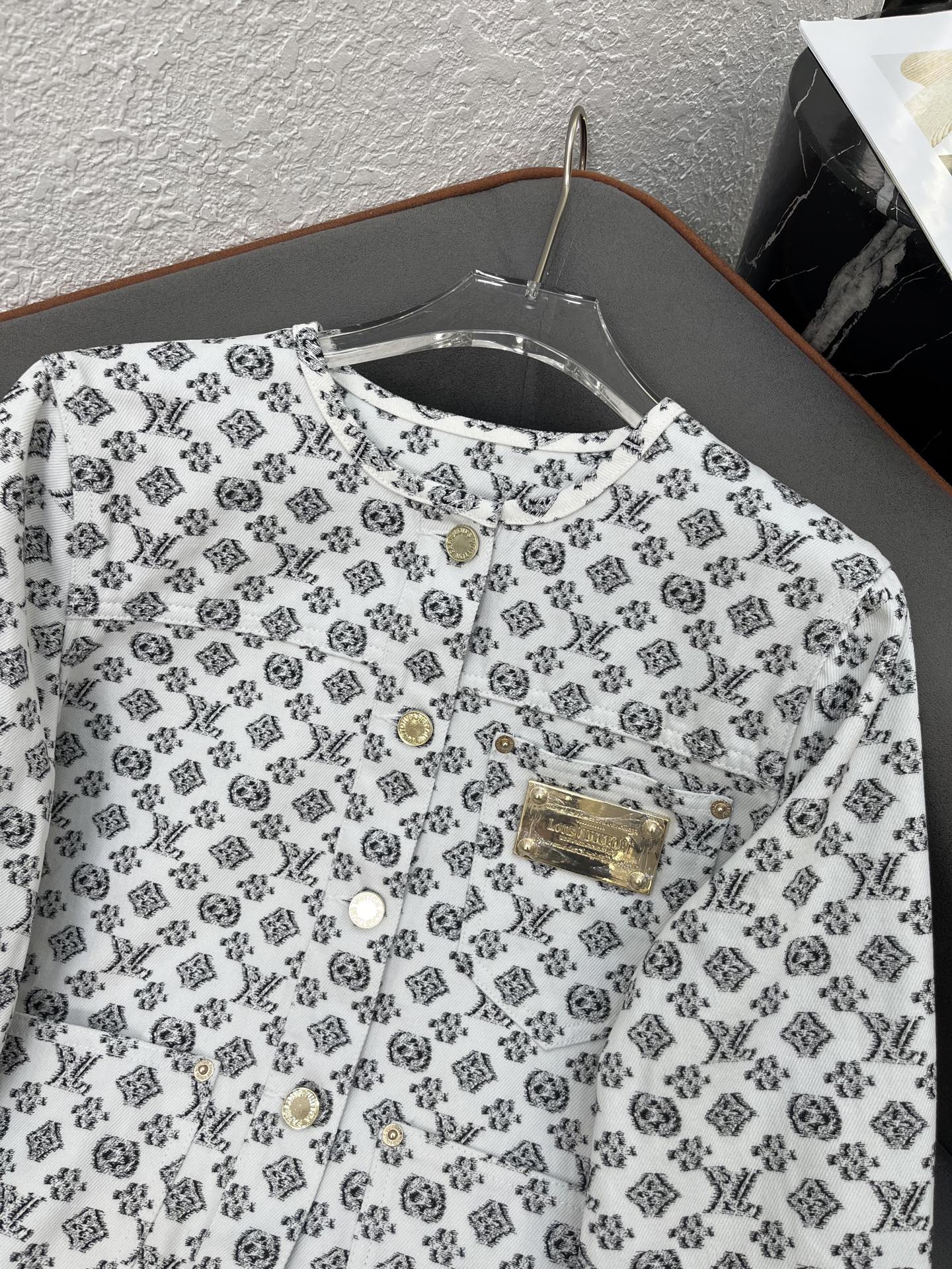 Louis Vuitton Women's 25SS Round Neck Jacket - Iconic Monogram Denim 3 i1751212520810 848 0 1