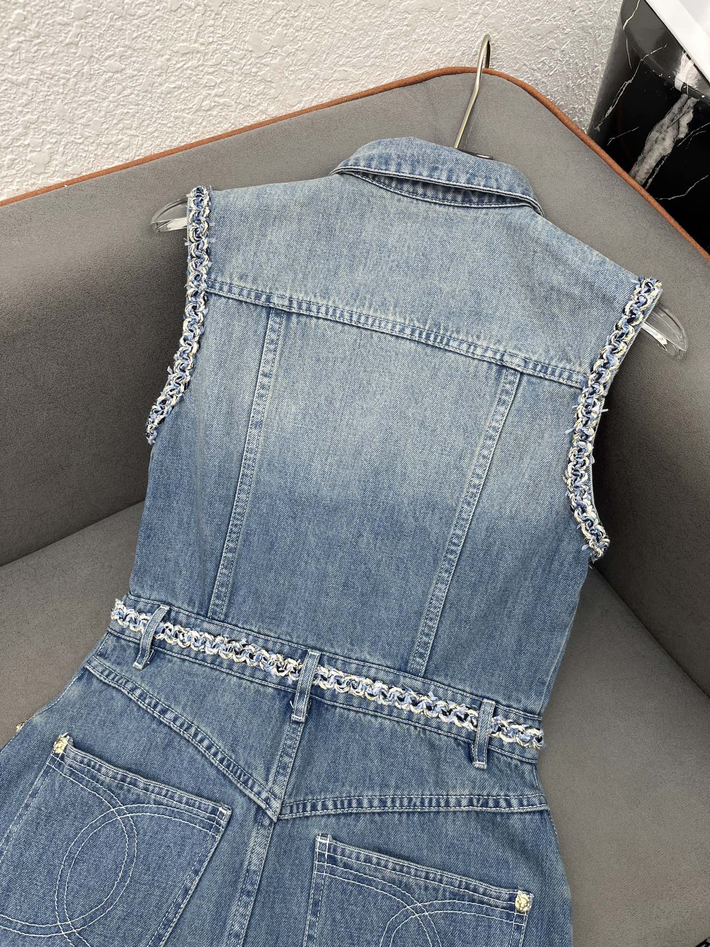 Versace Sleeveless Denim Dress with Lace Trim - Spring/Summer Collection 6 i1751359809068 9665 0 4