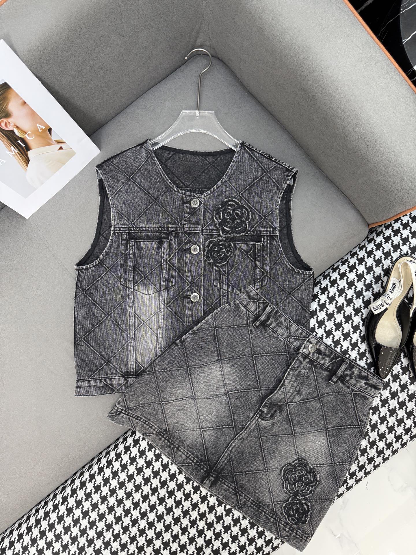 Chanel 25SS Denim Vest: Diamond Quilted, Floral Embroidery, Chic Outerwear 7 i1751372850702 2508 0 6