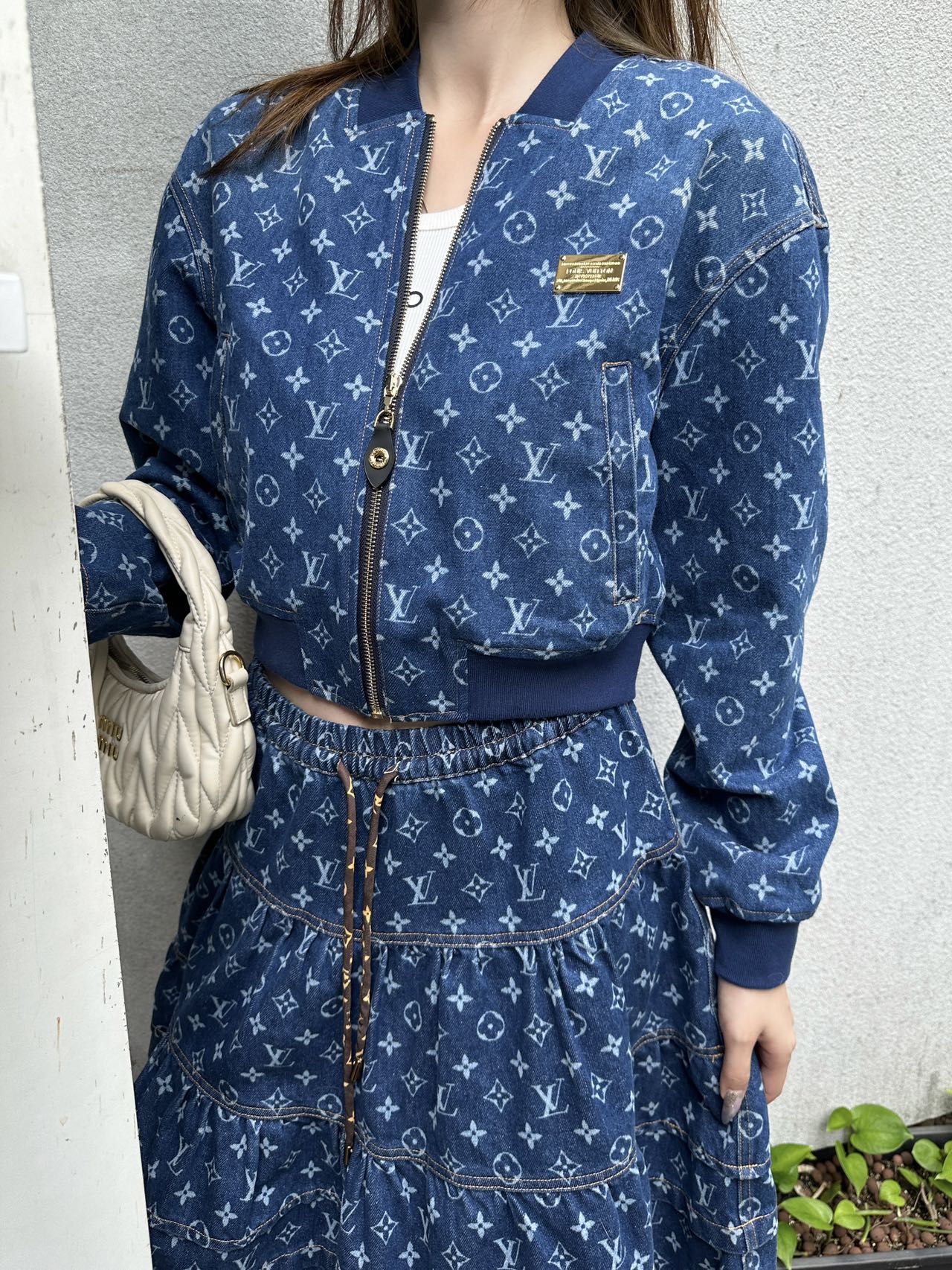 NO:737477,Upper body pictures are batched separately,,19860909上身图 分开批,,,Women's clothing