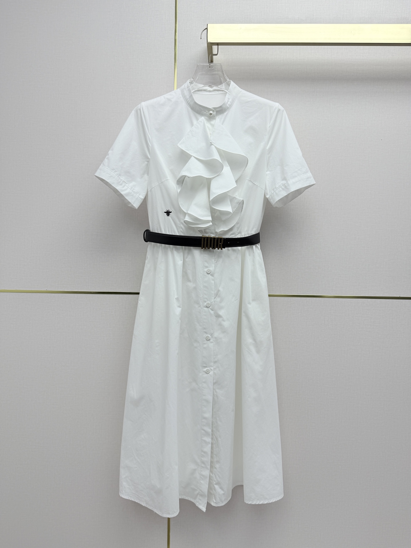NO:723463,Dio*/26SS new stand-up collar dress with bee embroidery decoration/with letter belt/high quality/two colors and three codes SMLB808, Dior-clothing, dior, dior, skirts,19860909Dio*/26SS新款立领木耳边连衣裙小蜜蜂刺绣装饰/搭配字母腰带/高品质/两色三码SMLB808,迪奥-服装,dior,dior,skirts,,Women's clothing