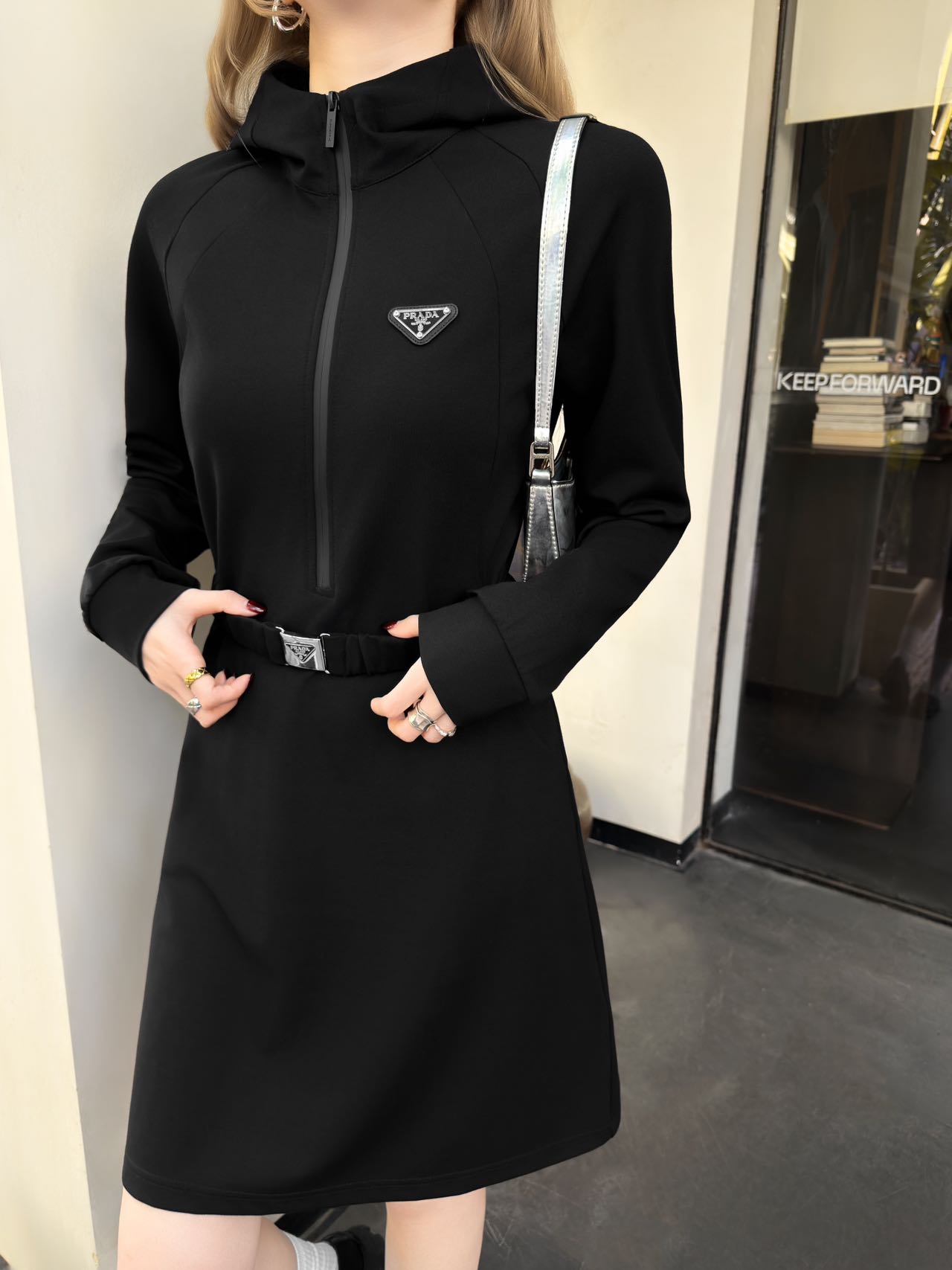 NO:723552,Show pictures,Prada-clothing,prada,19860909秀图,普拉达-服装,prada,,Women's clothing