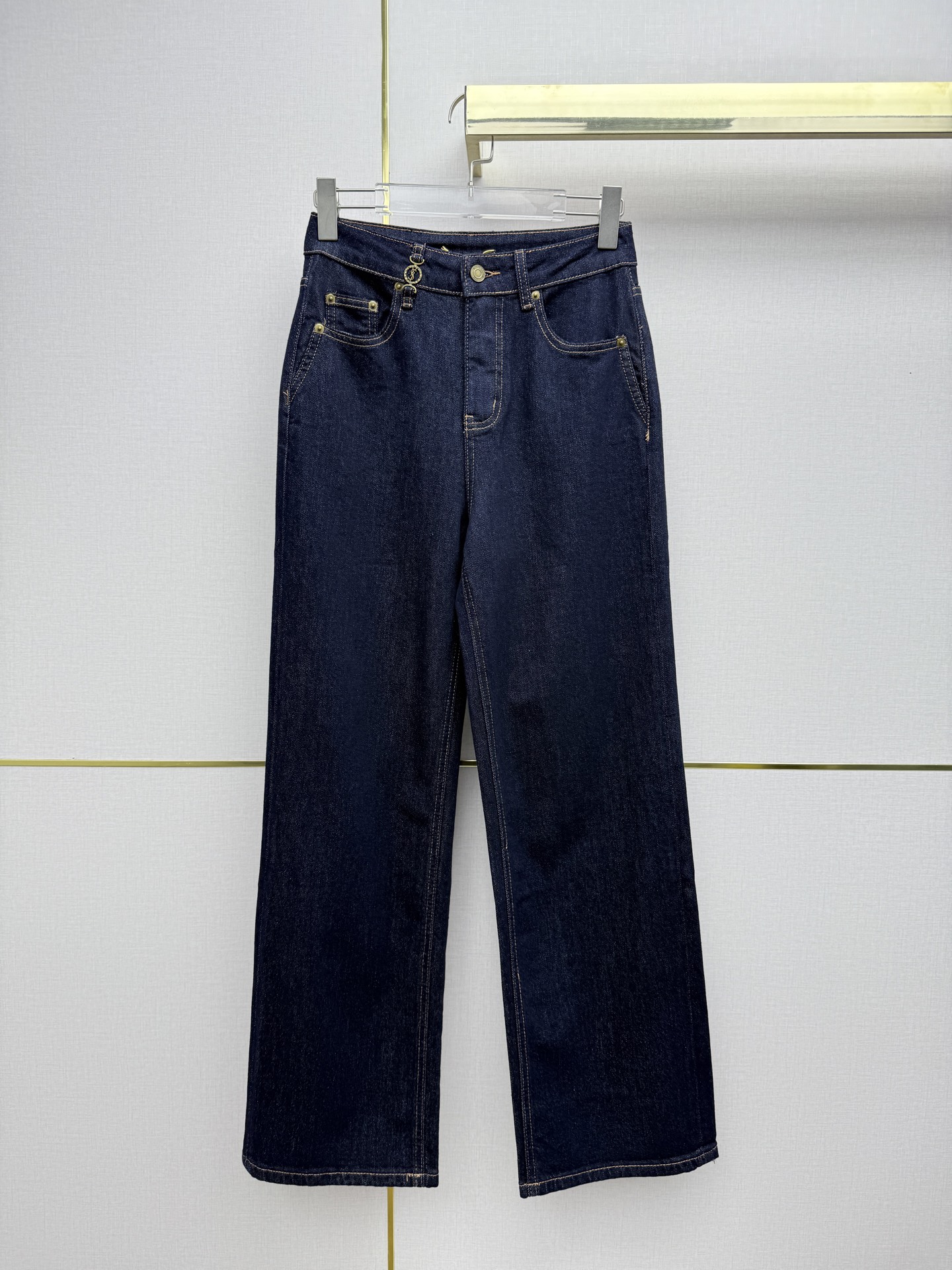 NO:754880,Saint Lauren*t/26SS new denim wide-leg pants/leather plate decoration with small logo letters on the waist/gradient color washing process/versatile item/blue plain washed blue/two colors and five codes 26-27-28-29-30/, Saint Laurent-Clothing, saint laurent, saint laurent,19860909Saint Lauren*t/26SS新款牛仔阔腿裤/腰间小徽标字母皮牌装饰/渐变色洗水工艺/百搭单品/蓝色普洗蓝色/两色五码26-27-28-29-30/,圣罗兰-服装,saint laurent,saint laurent,,Women's clothing