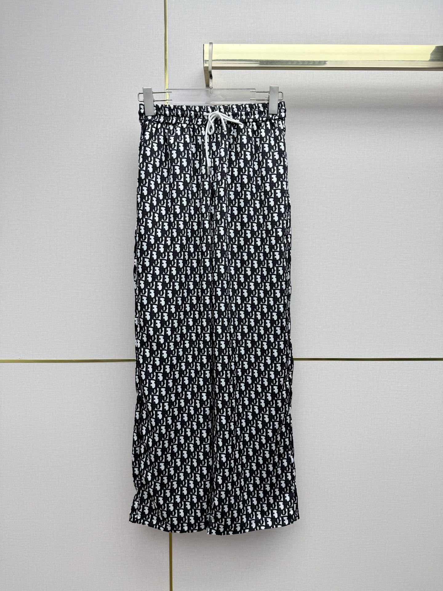 NO:825550,Dio*/26SS new wide-leg pants/classic presbyopic print/drawstring elastic waist/casual style/two colors and three codes SMLB808, Dior-clothing, dior, dior,19860909Dio*/26SS新款阔腿裤/经典老花印花/抽绳松紧腰/休闲款/两色三码SMLB808,迪奥-服装,dior,dior,,Women's clothing