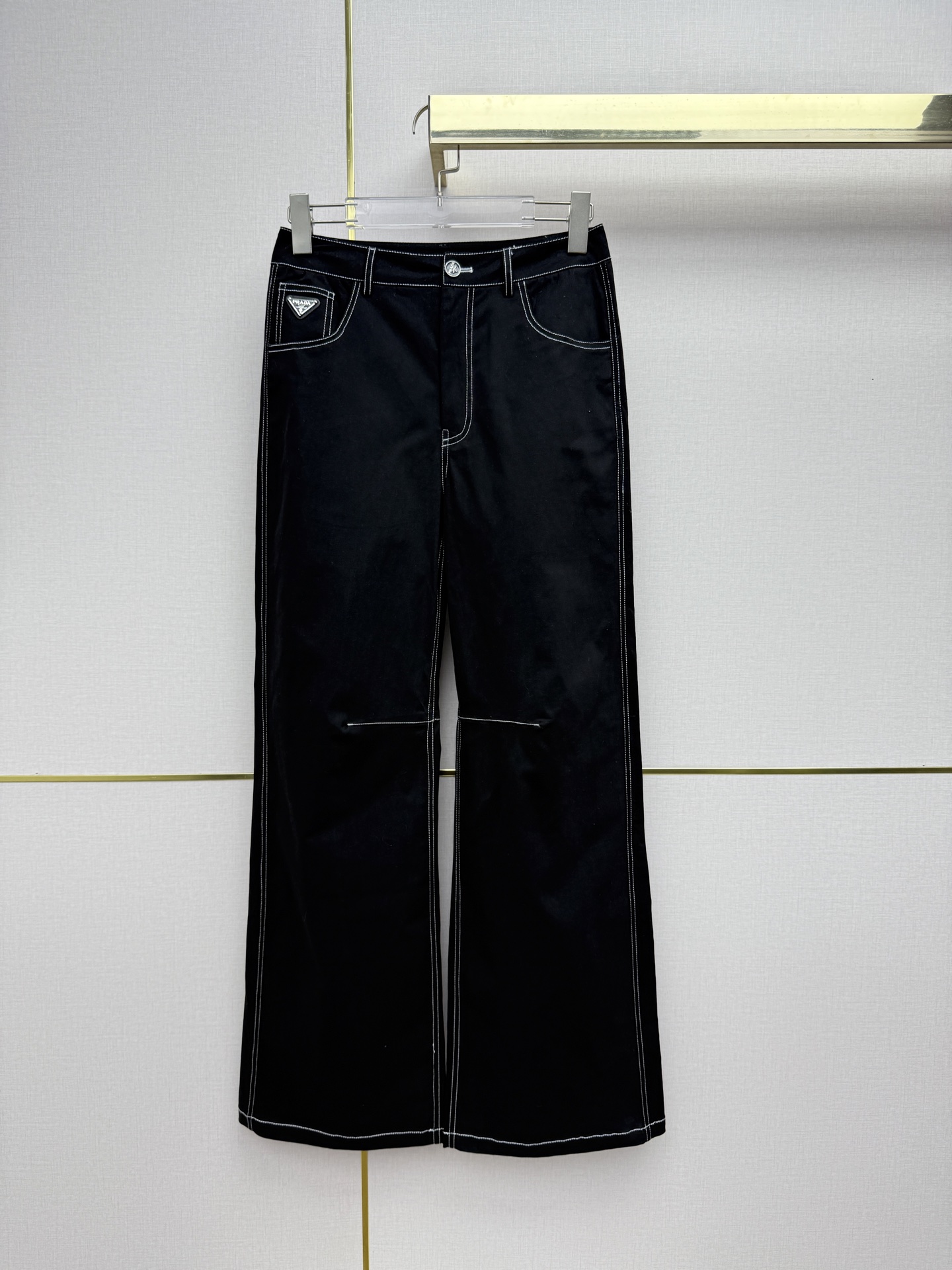NO:825486,Prada/26SS new wide-leg pants/top-stitch design/classic triangle logo decoration/good upper body effect/two colors and three codes SMLB808, Prada-clothing, prada, prada,19860909Prada/26SS新款阔腿裤/走明线设计/经典三角标装饰/上身效果好/两色三码SMLB808,普拉达-服装,prada,prada,,Women's clothing