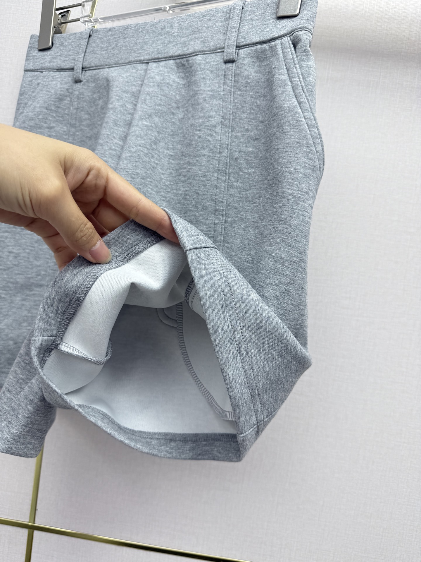 LV Heather Grey Front Seam Knit Casual Shorts