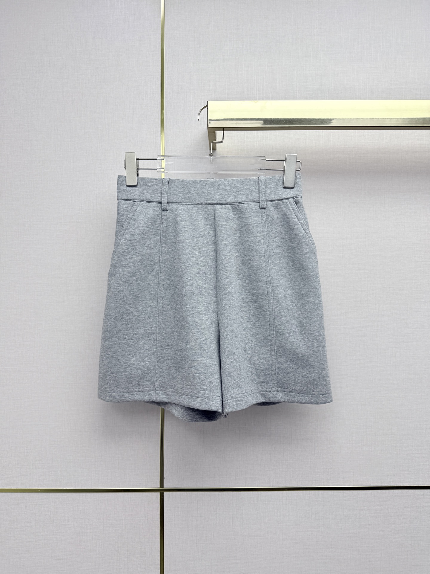LV Heather Grey Front Seam Knit Casual Shorts
