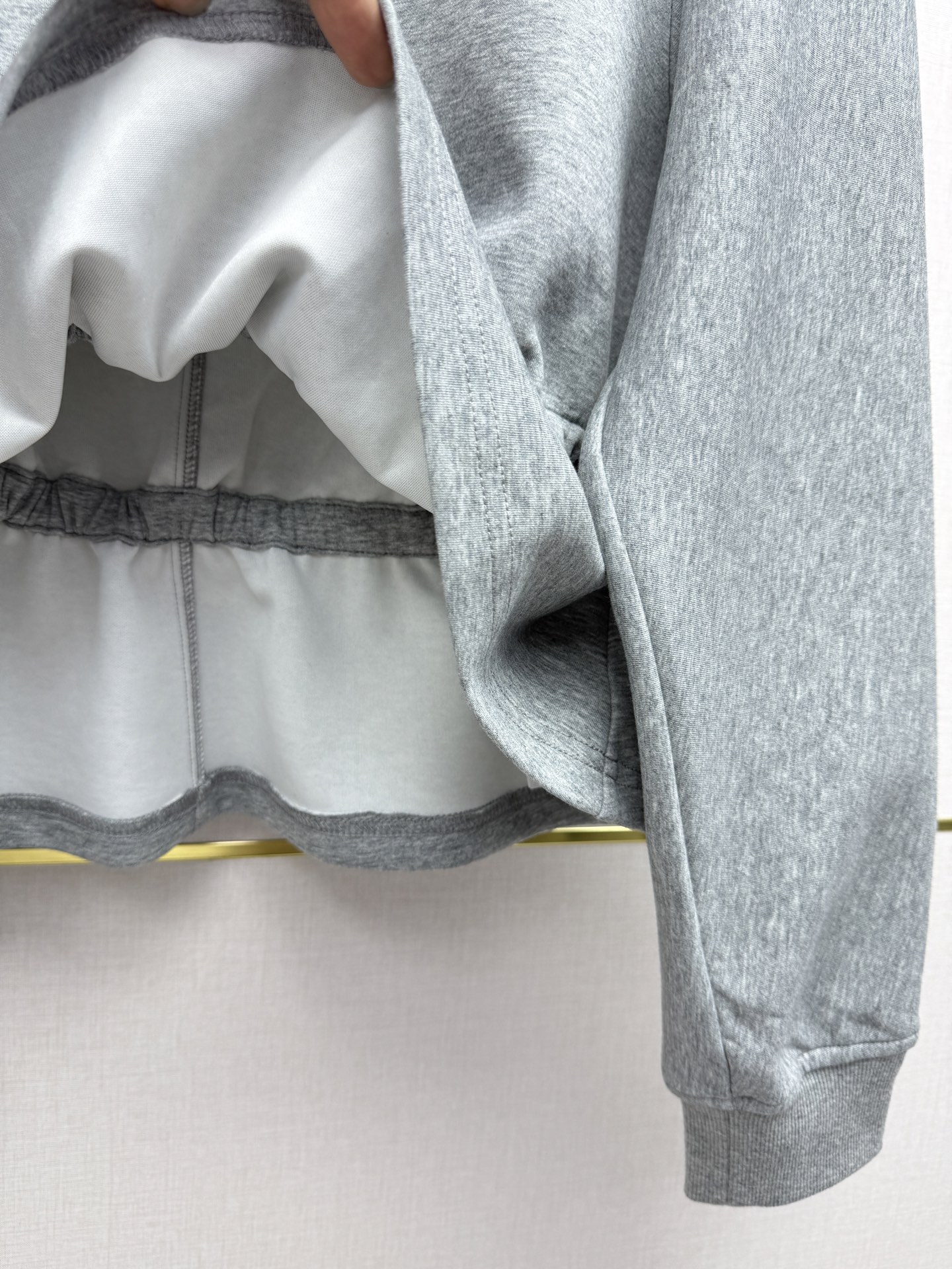 LV Drawstring Waist Cropped Crew Neck Sweatshir