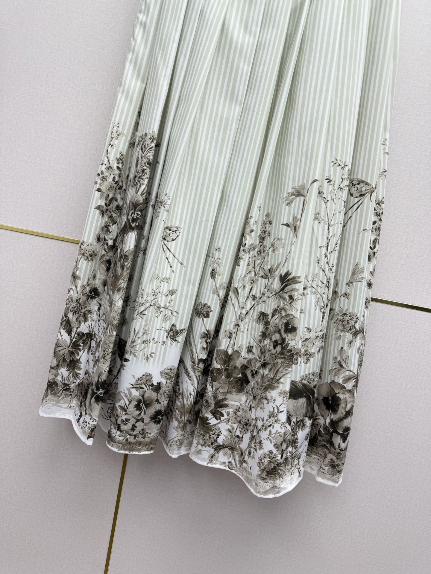디올 여성 스커트 137781 Dior Skirt 썸네일 이미지