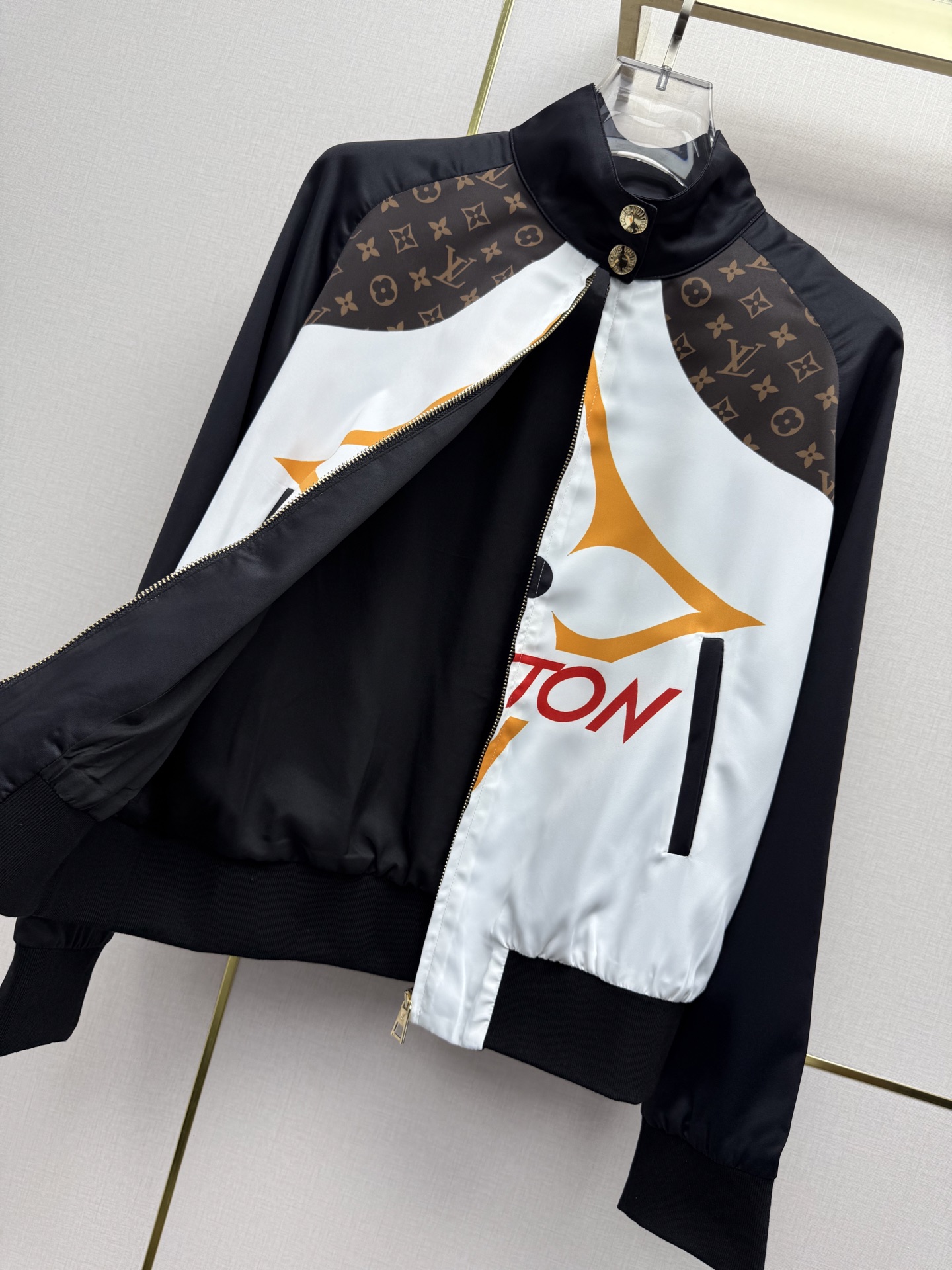 louis vuitton graphic monogram tracksuit