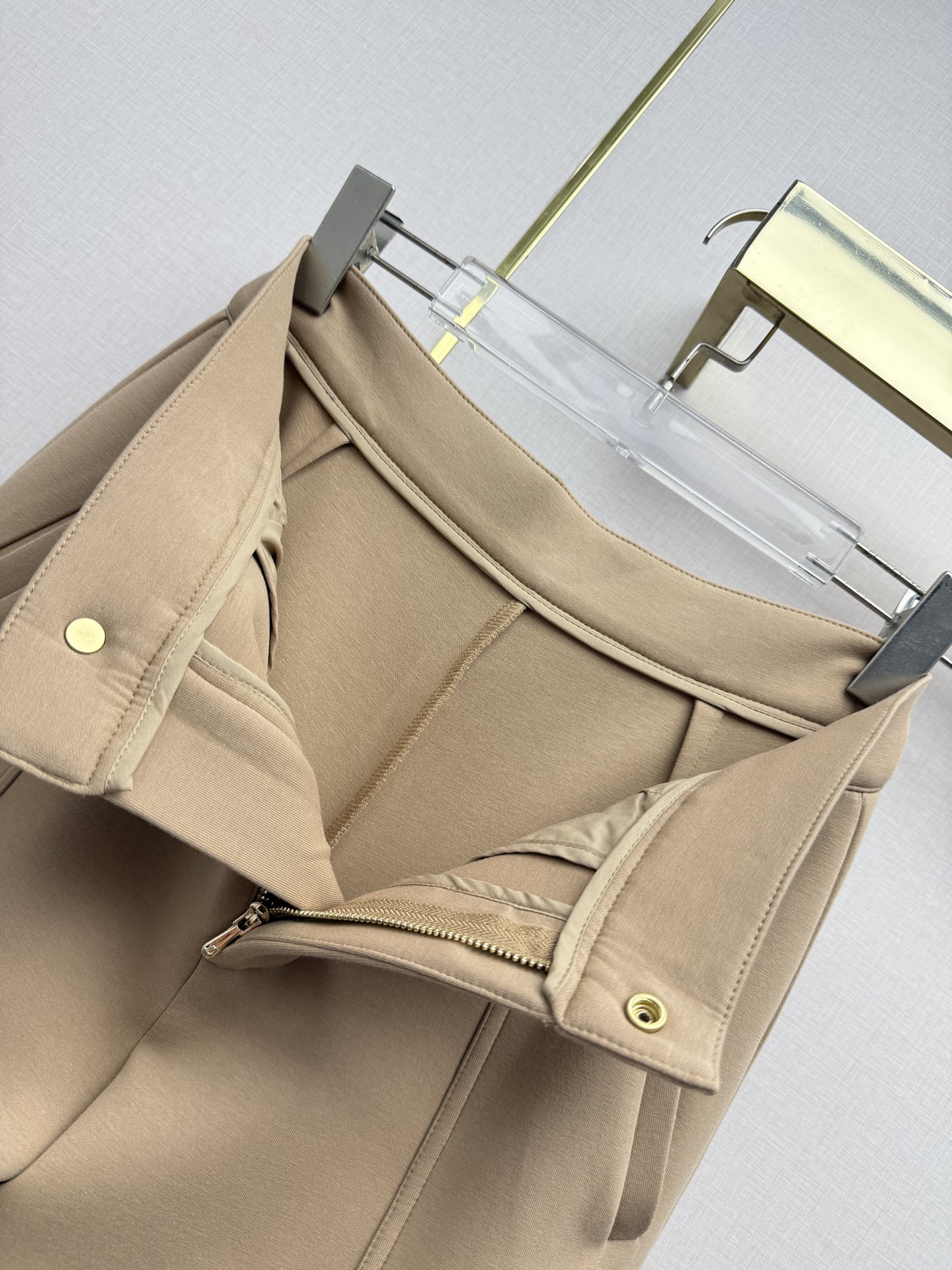 루이비통 카고 와이드 레그 여성 바지 26SS 상세 이미지 5