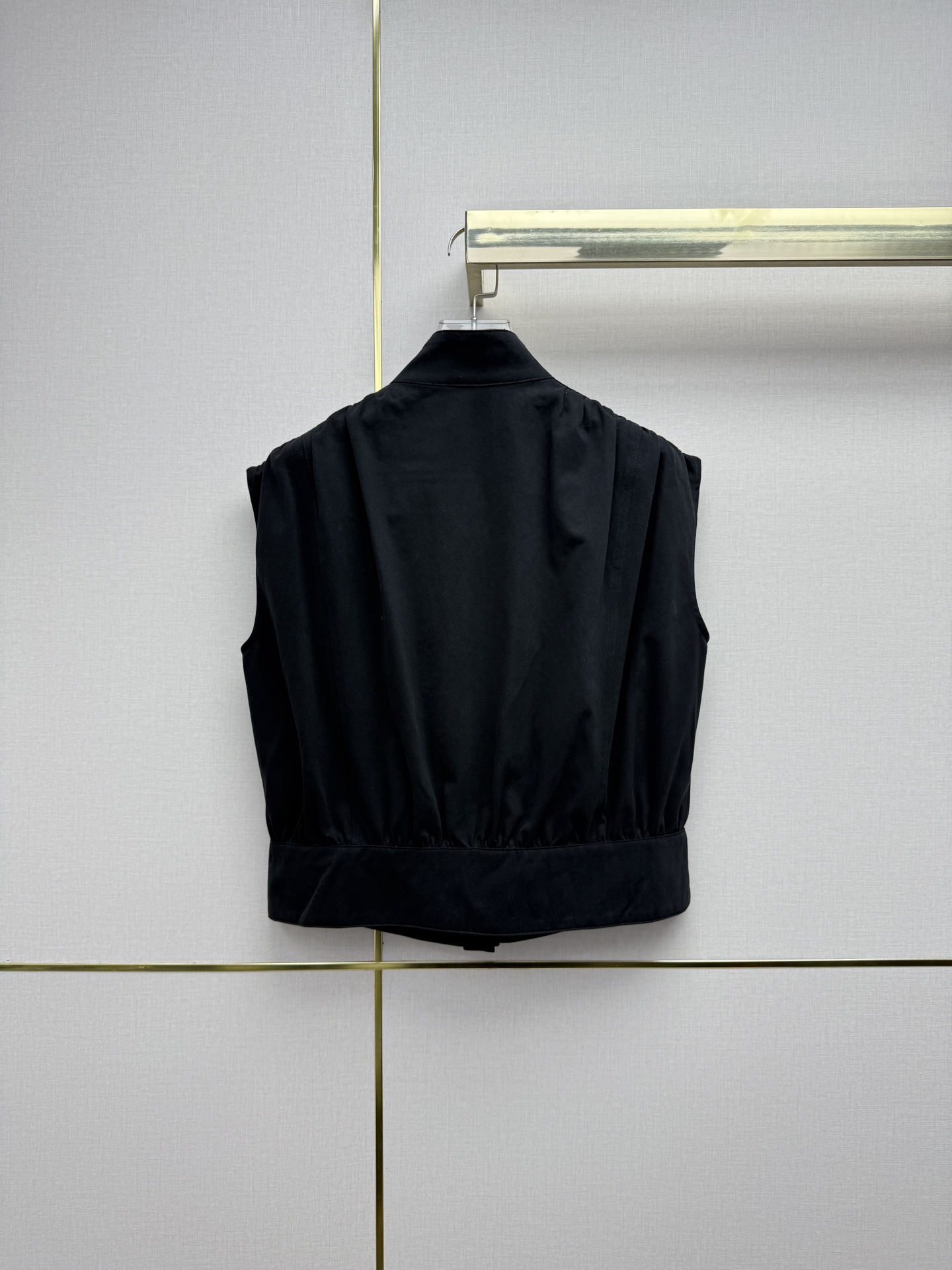 louis vuitton monogram flower sleeveless jacket