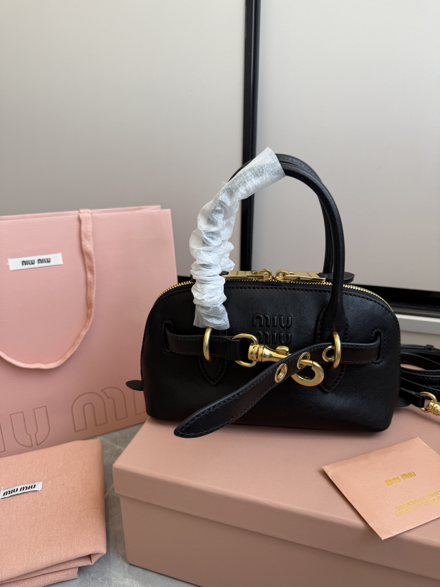 Miu Miu Miu贝壳包迷你·黑色