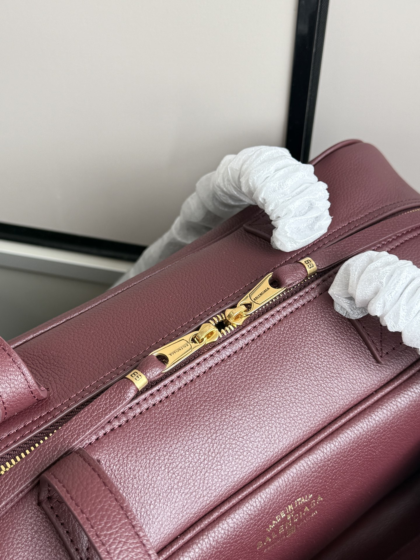 Loewe 升级版保龄球·酒红色