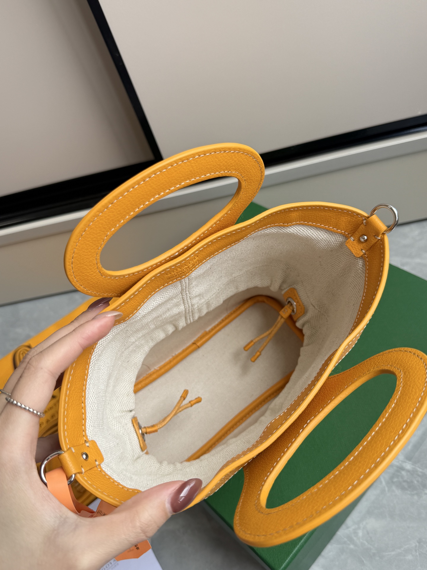 Goyard 戈雅菜篮子·黄色