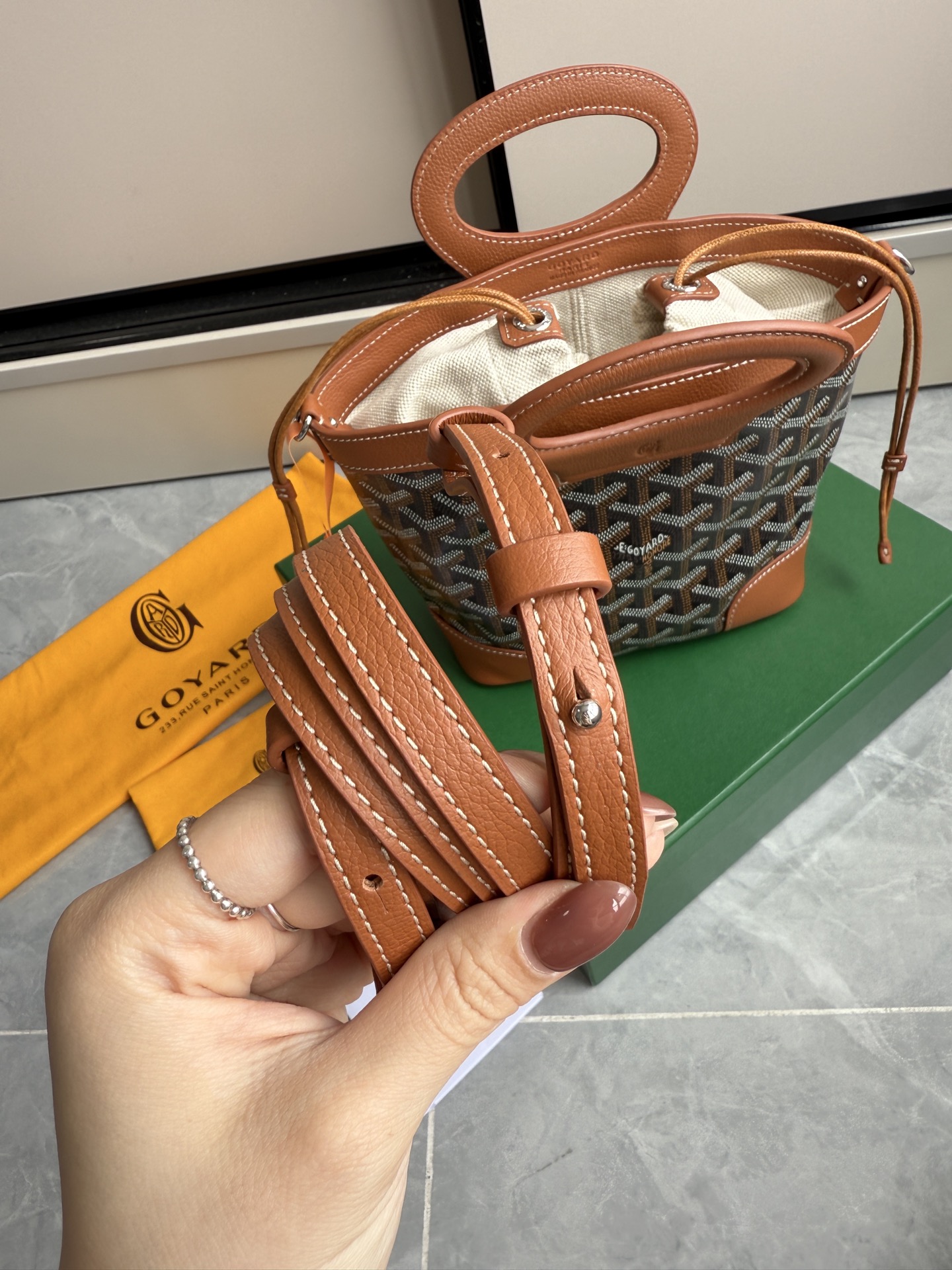 Goyard 戈雅菜篮子·棕色