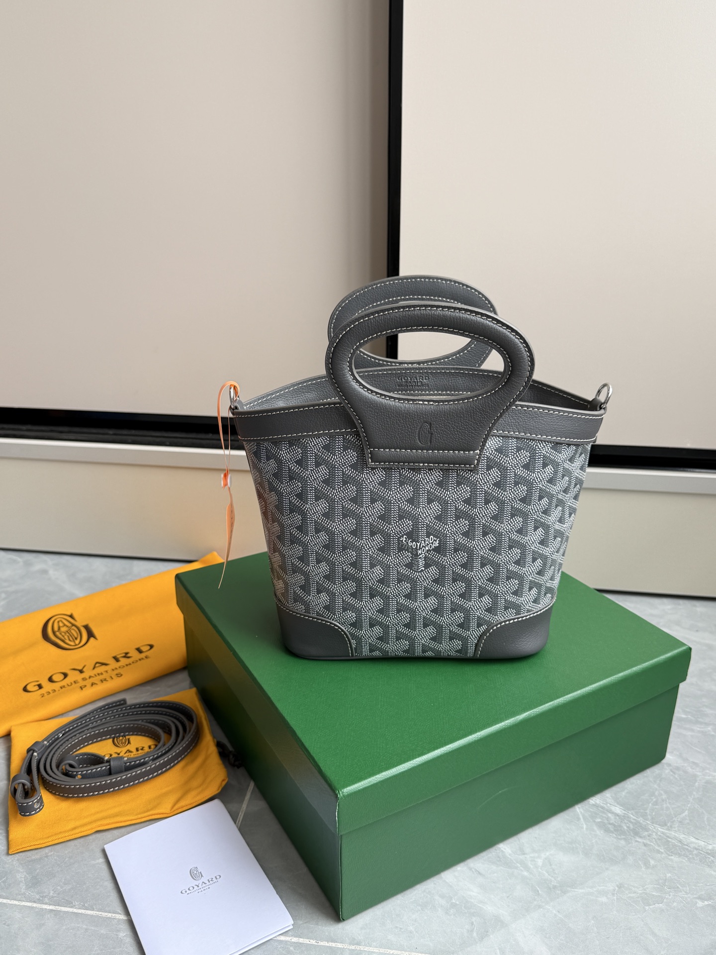 Goyard 戈雅菜篮子·灰色
