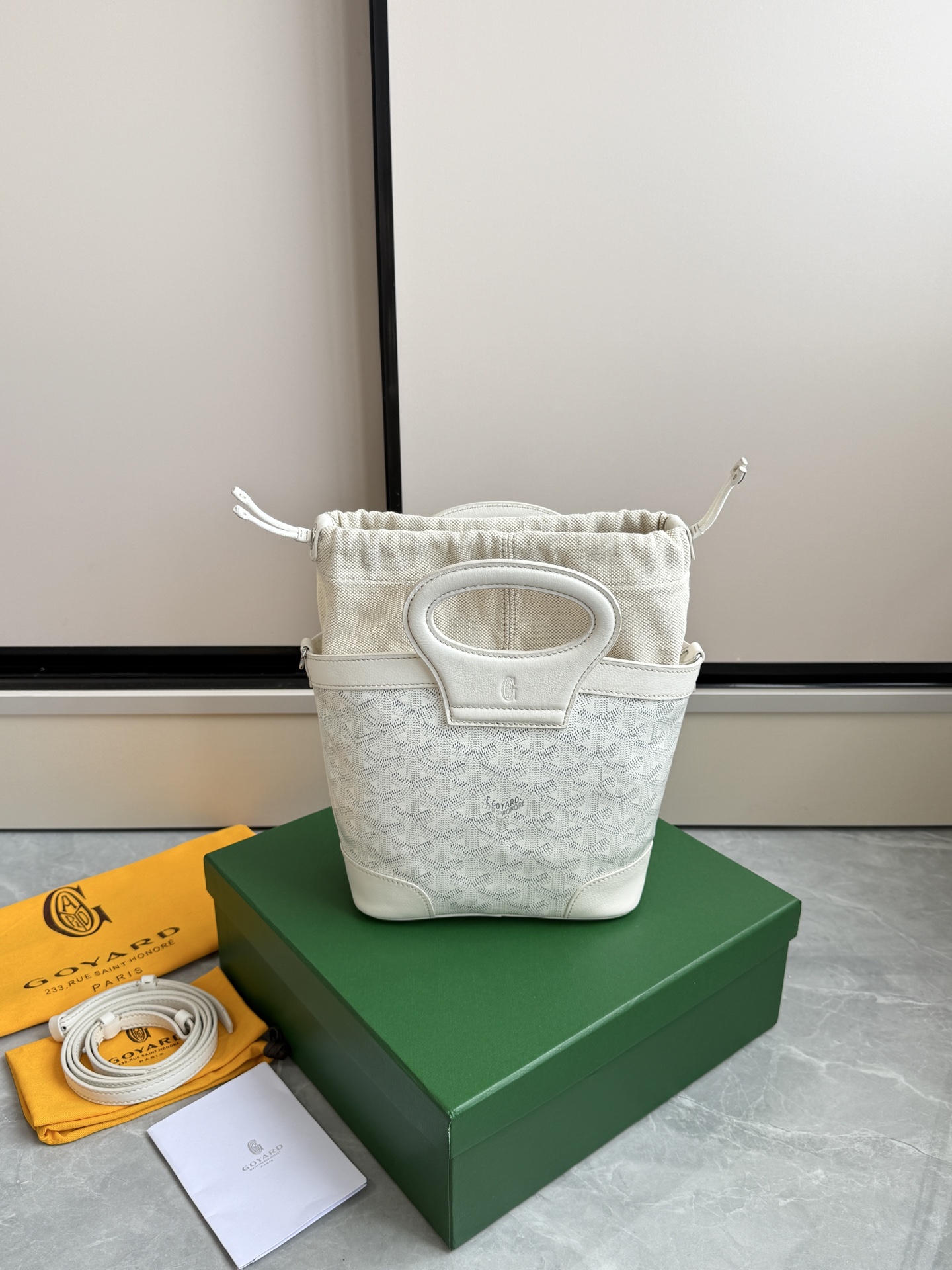 Goyard 戈雅菜篮子·白色