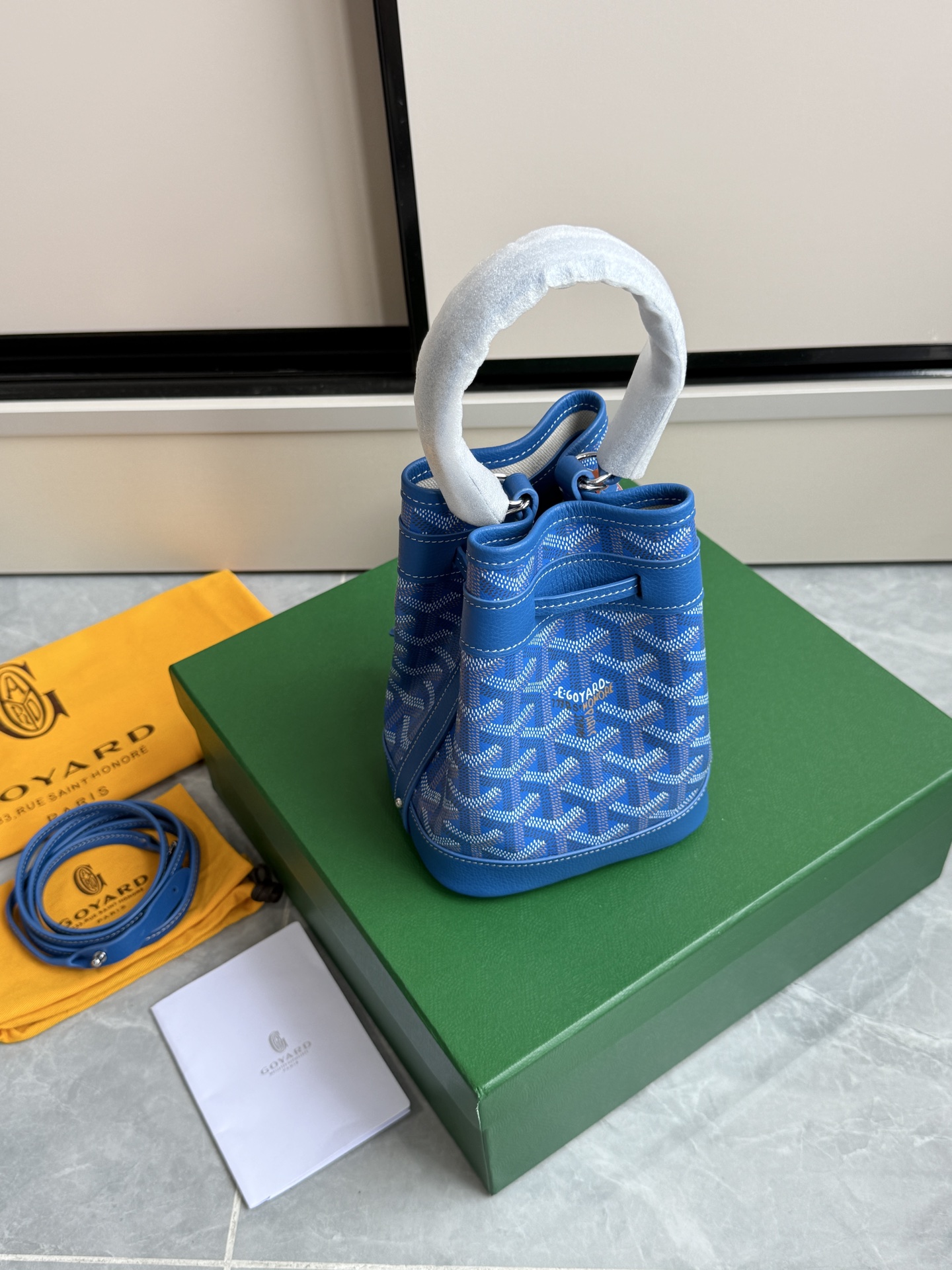Goyard 戈雅迷你水桶·蓝色