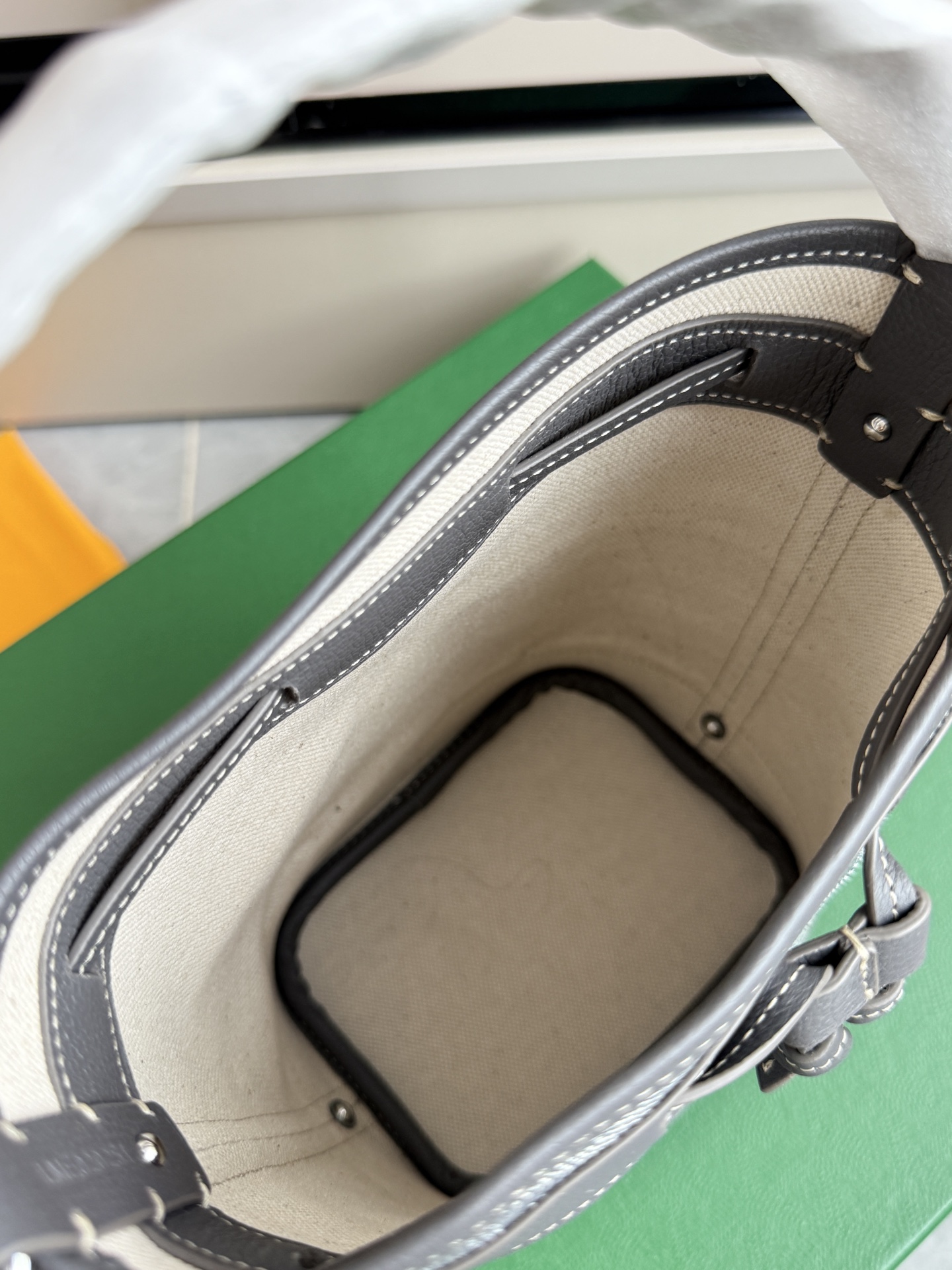 Goyard 戈雅迷你水桶·灰色