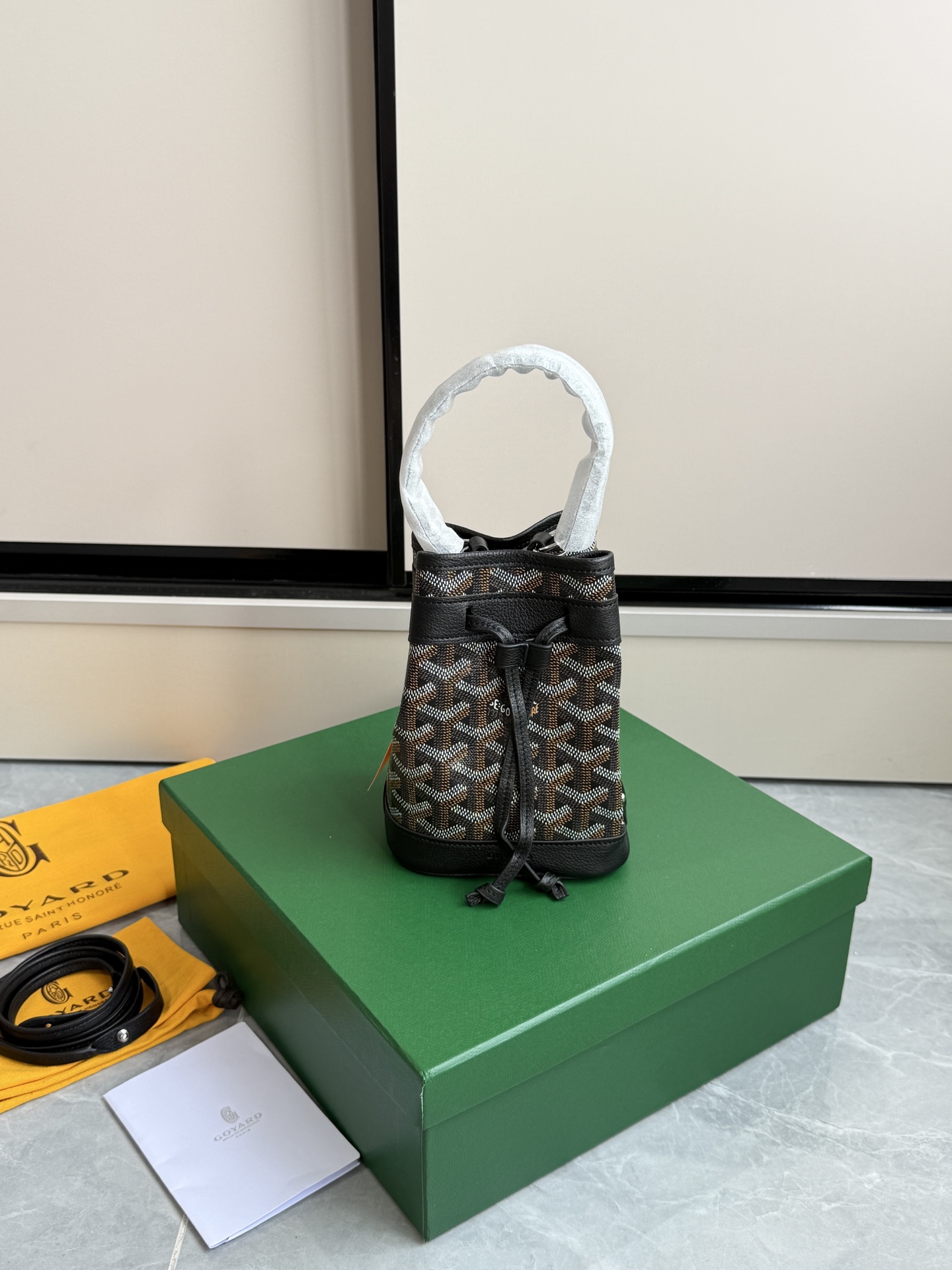 Goyard 戈雅迷你水桶·黑色