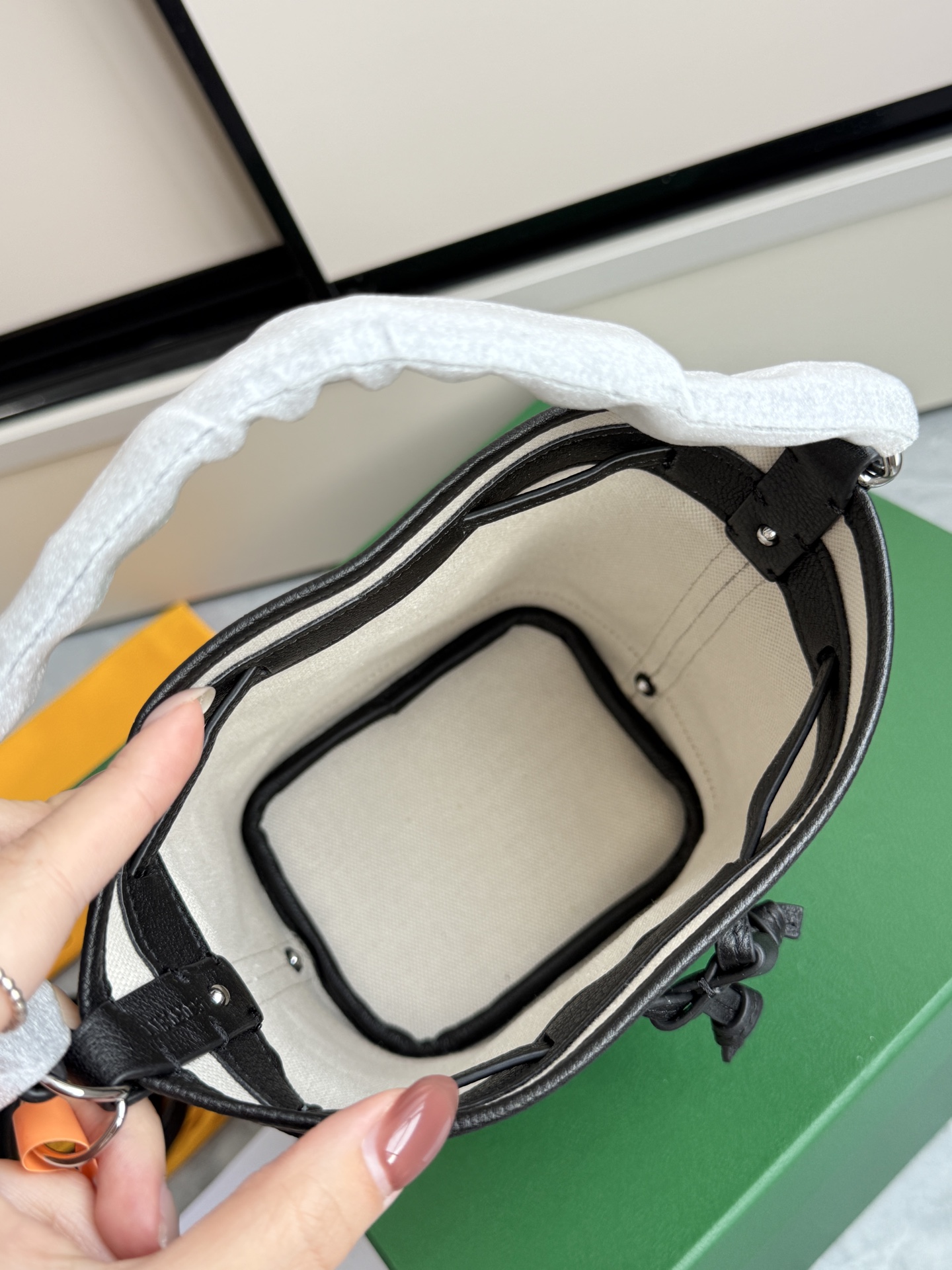 Goyard 戈雅迷你水桶·黑色